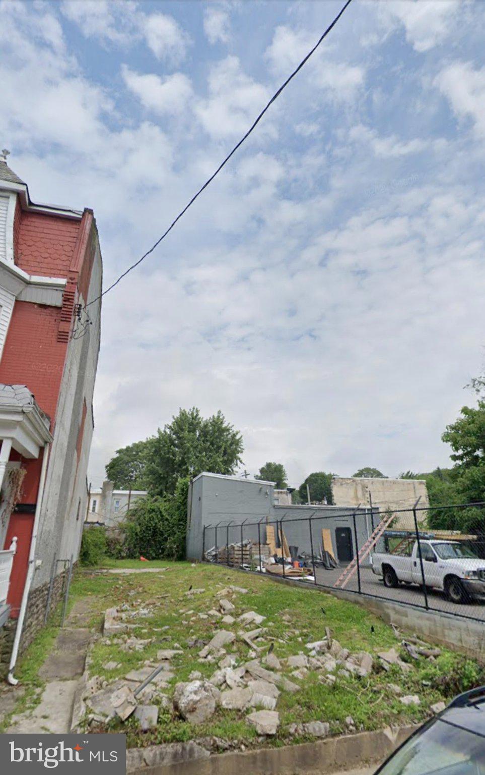 135 E HERMAN STREET