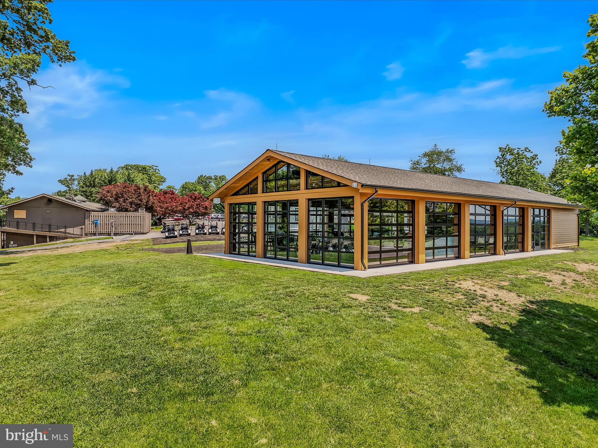 THE WOODS RESORT - Residential