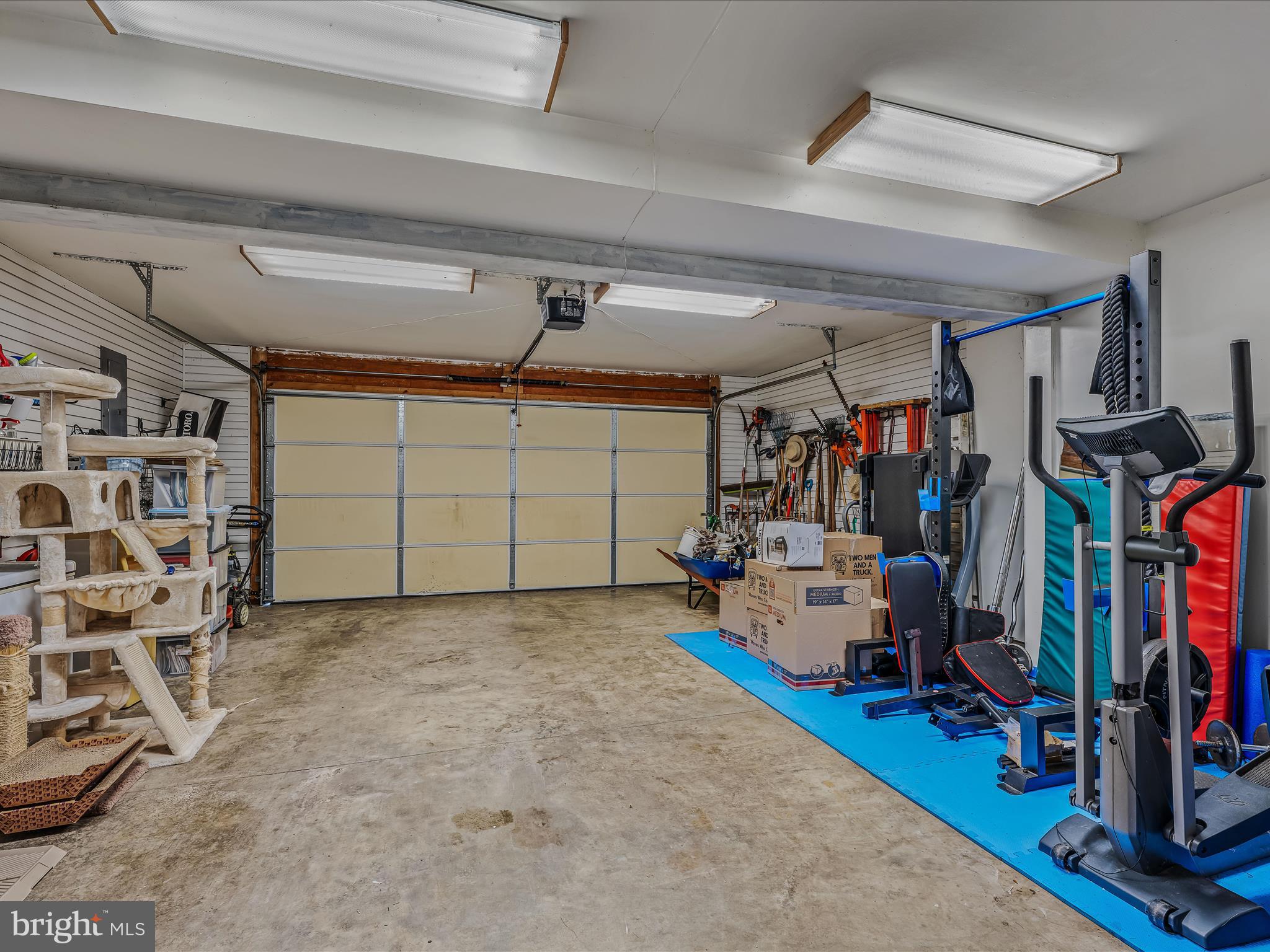 THE WOODS RESORT - Residential