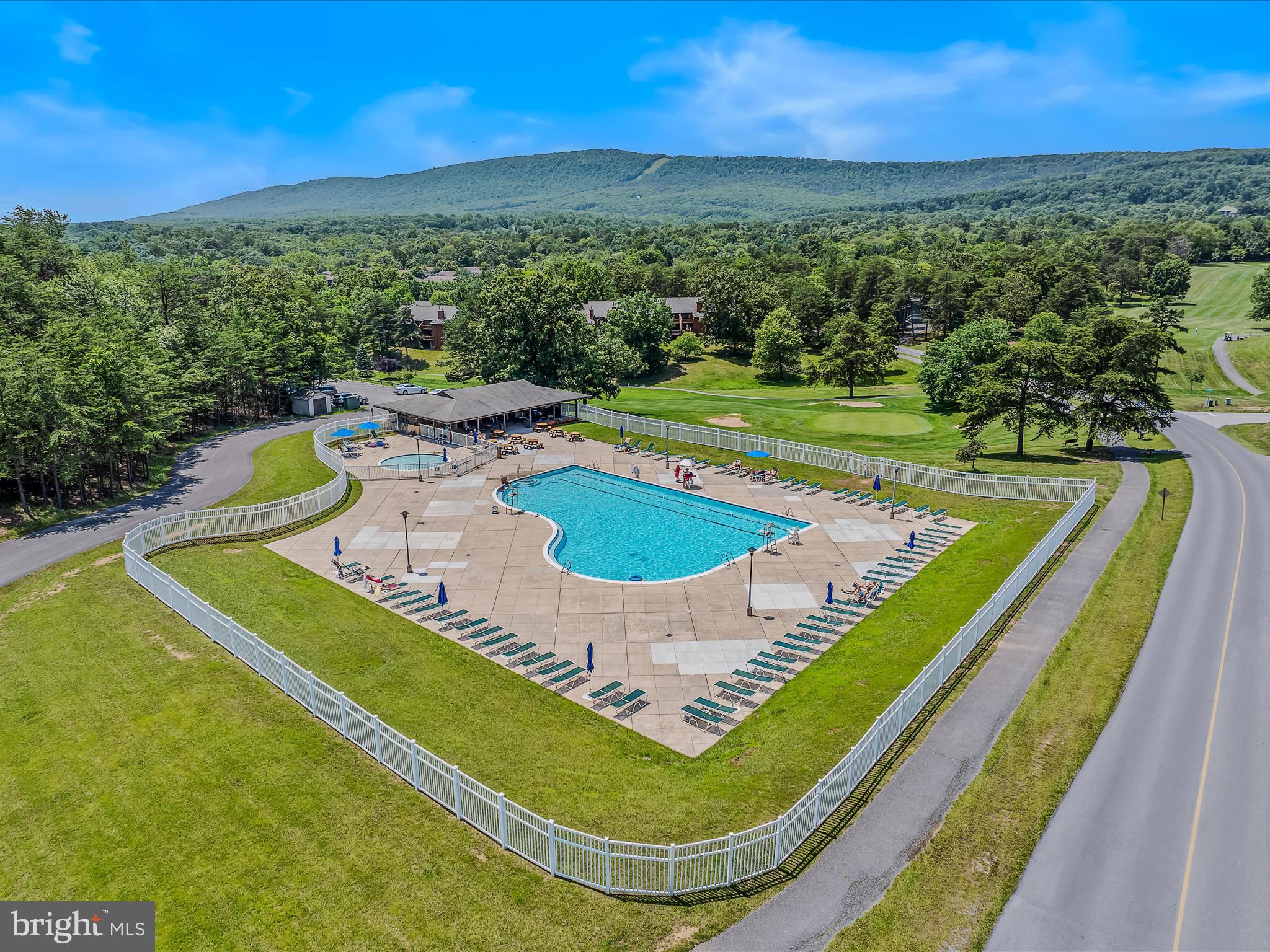 THE WOODS RESORT - Residential