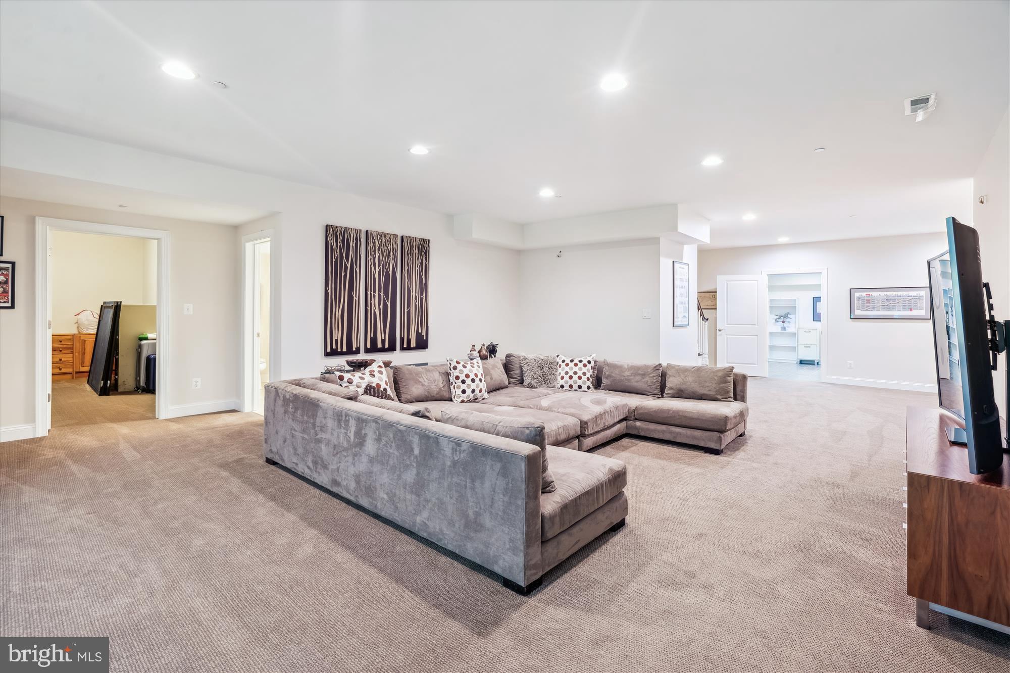 HIGHLAND OVERLOOK - Residential