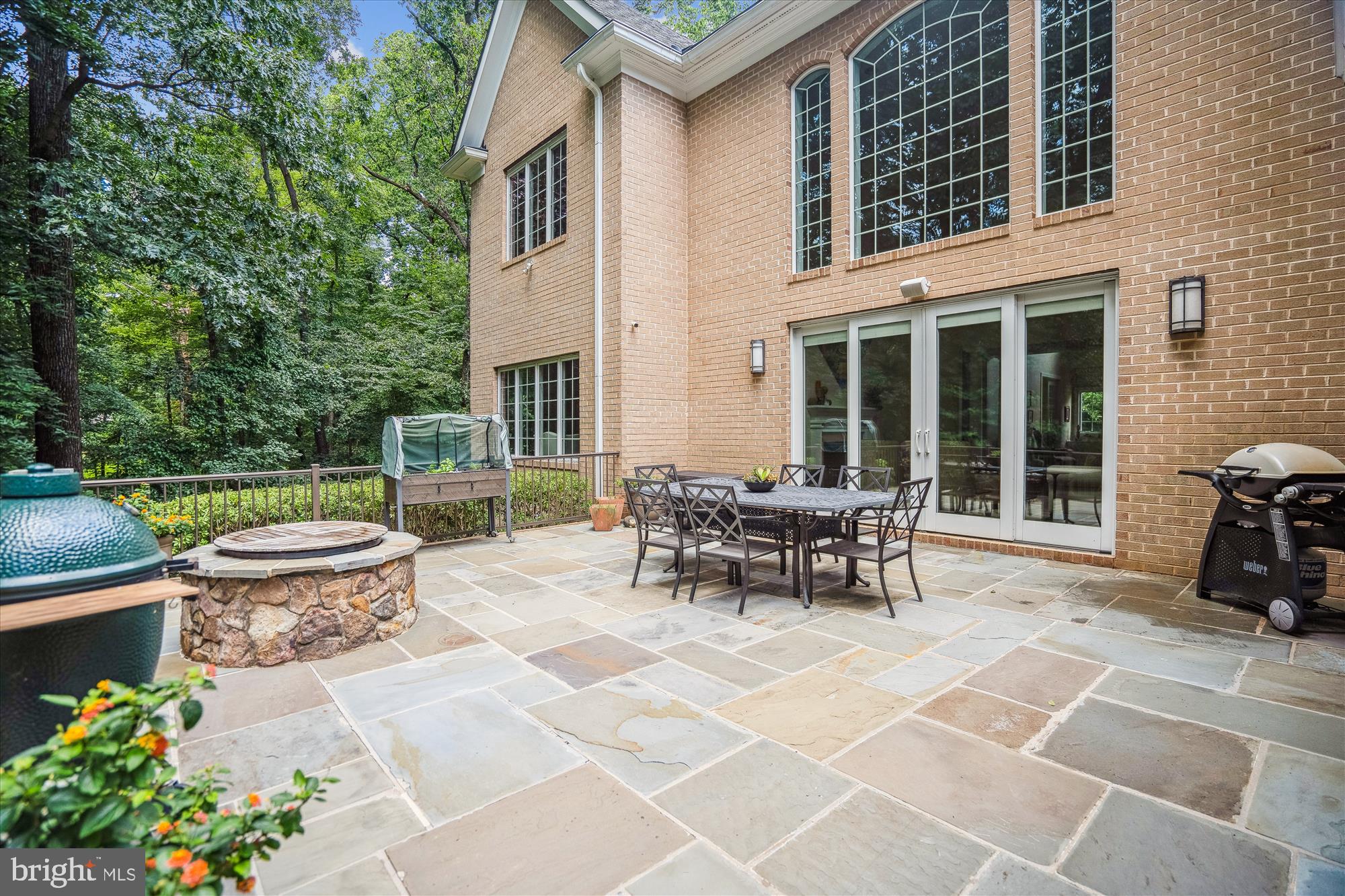 HIGHLAND OVERLOOK - Residential