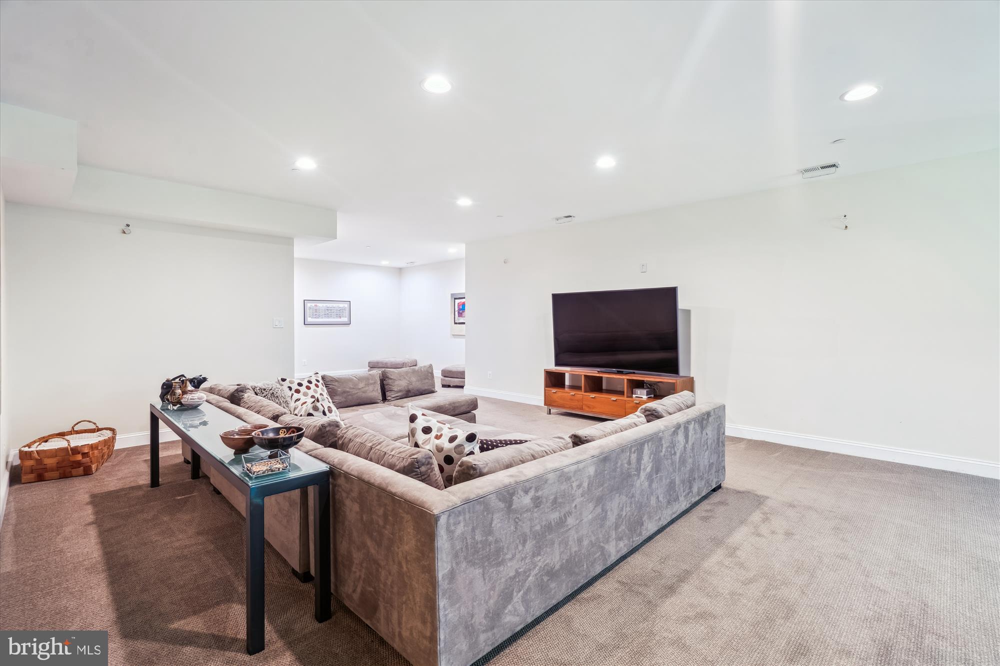 HIGHLAND OVERLOOK - Residential