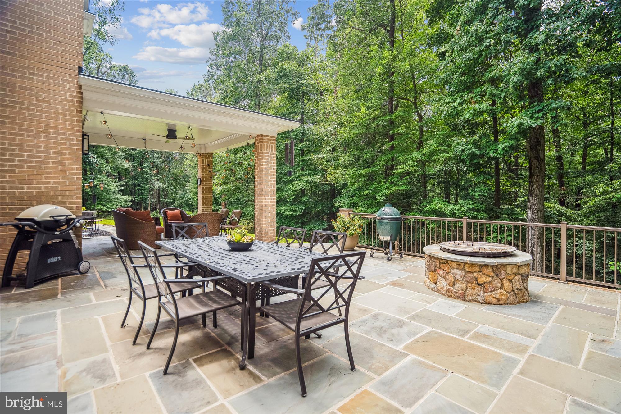 HIGHLAND OVERLOOK - Residential