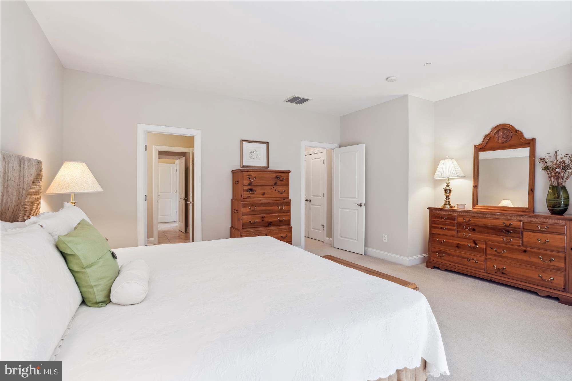 HIGHLAND OVERLOOK - Residential