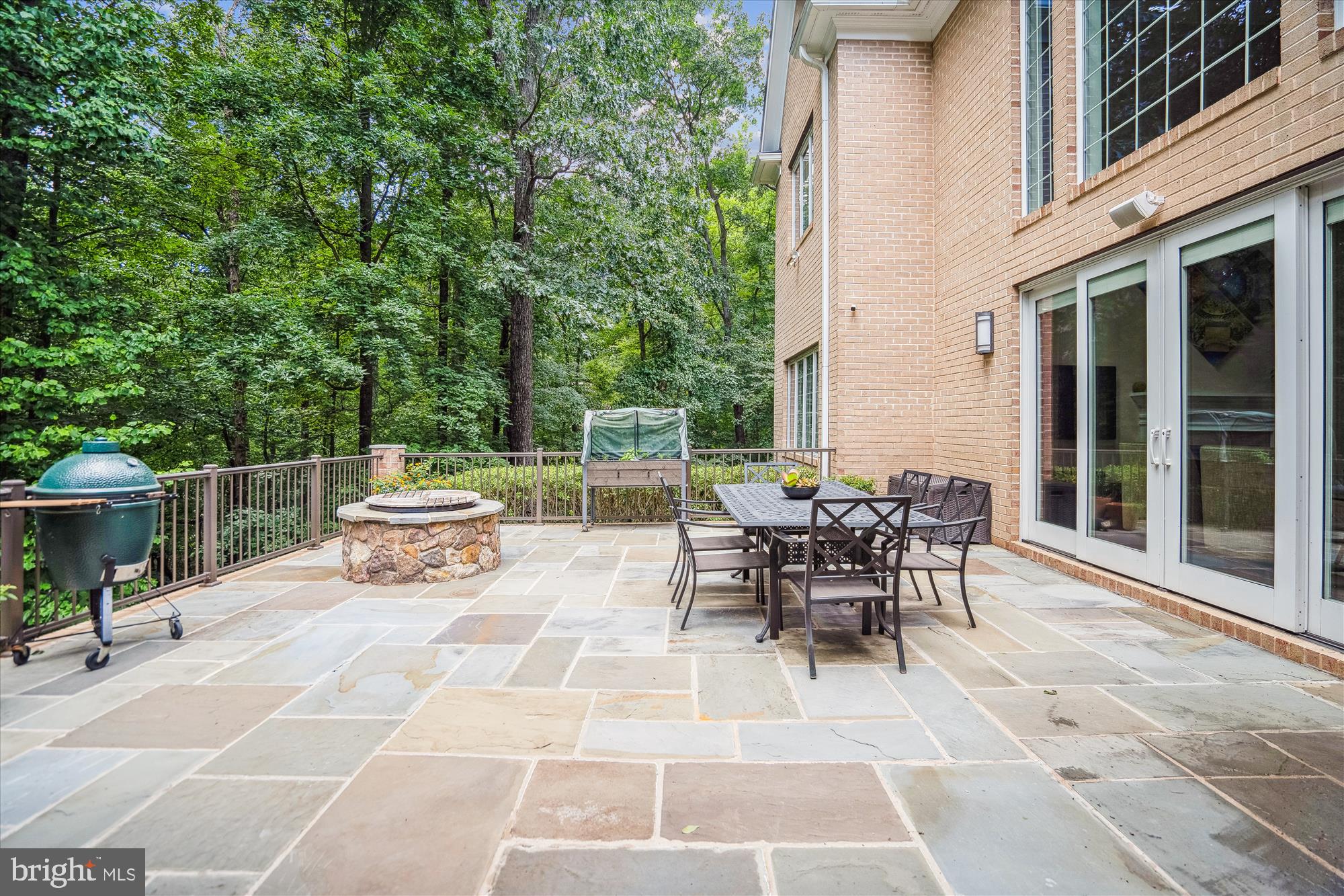HIGHLAND OVERLOOK - Residential