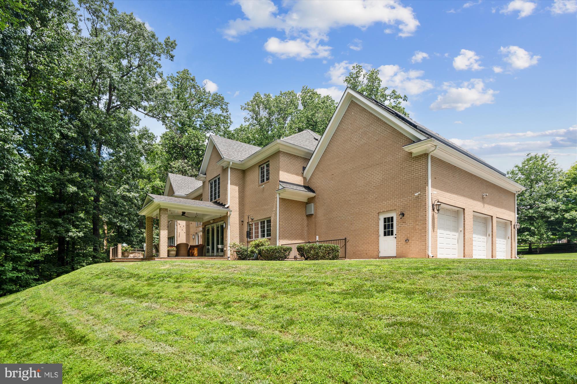 HIGHLAND OVERLOOK - Residential