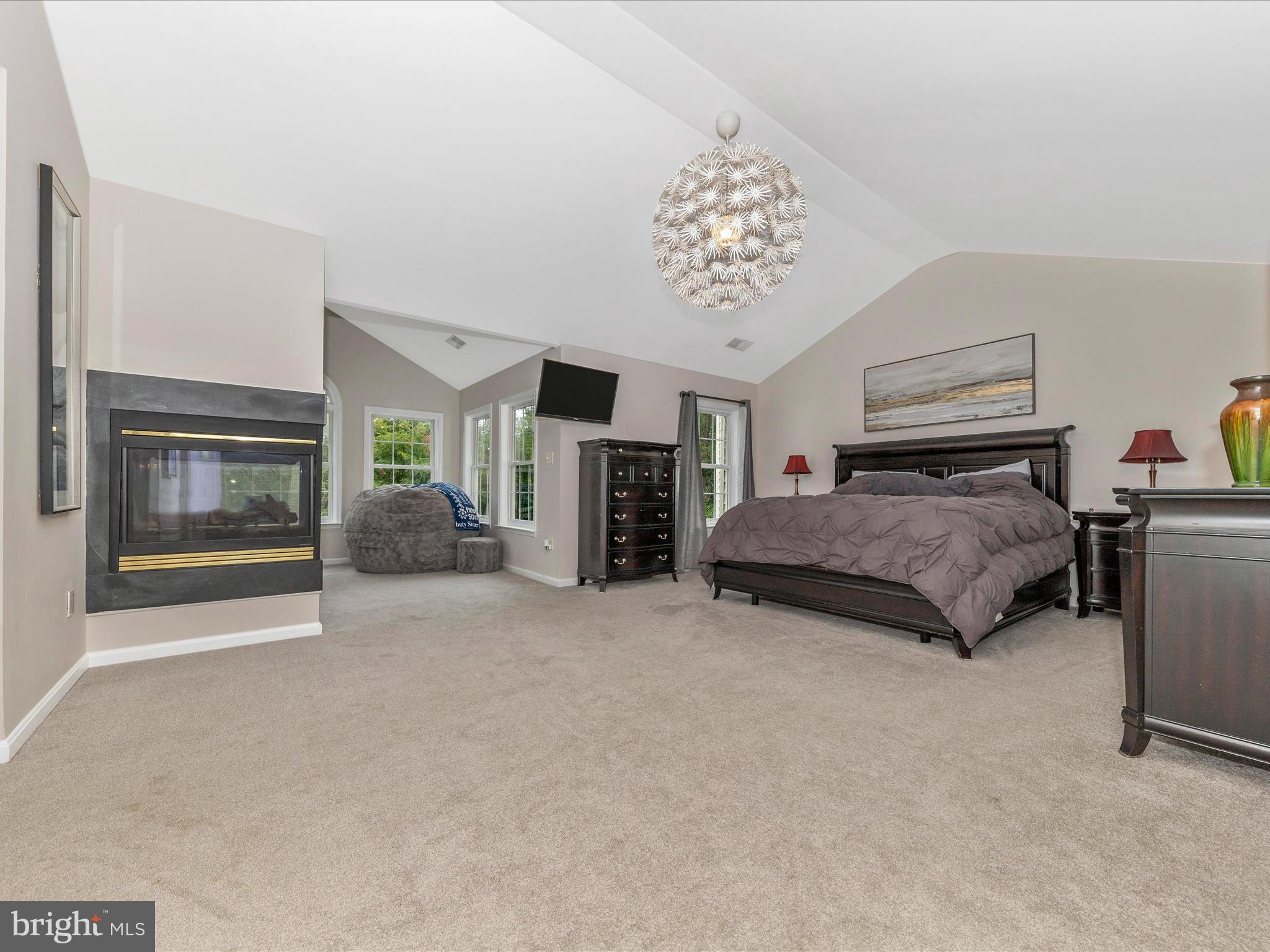 RIDGEVILLE HEIGHTS - Residential