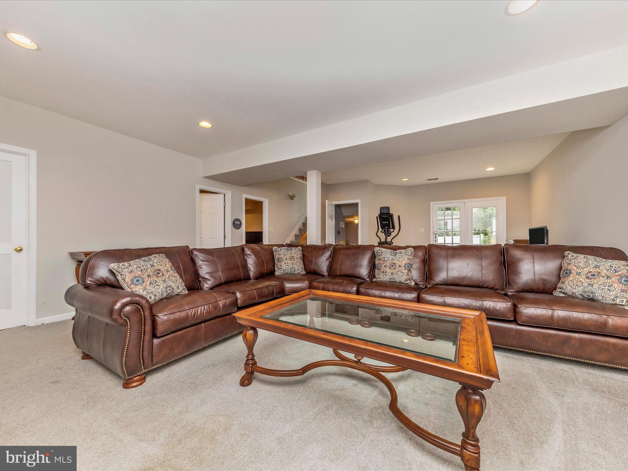 RIDGEVILLE HEIGHTS - Residential