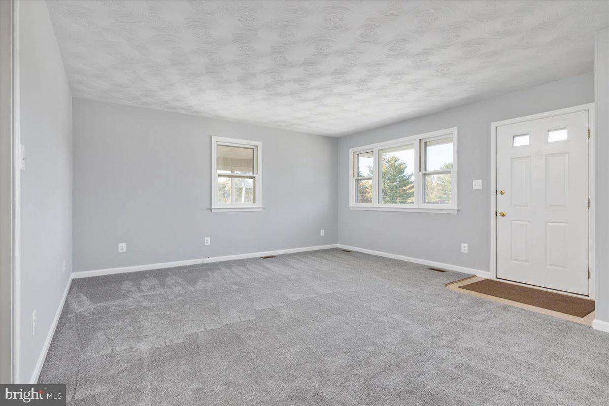 WOODSTOCK ACRES - Residential