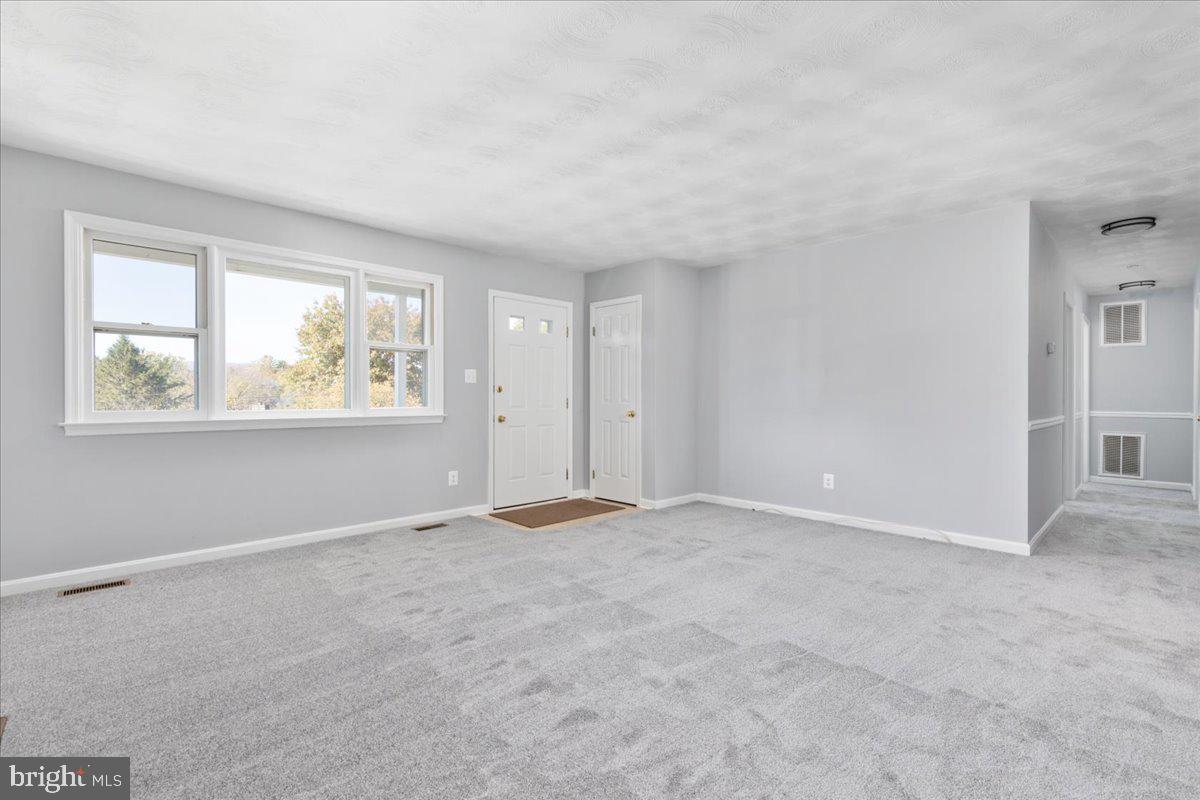 WOODSTOCK ACRES - Residential