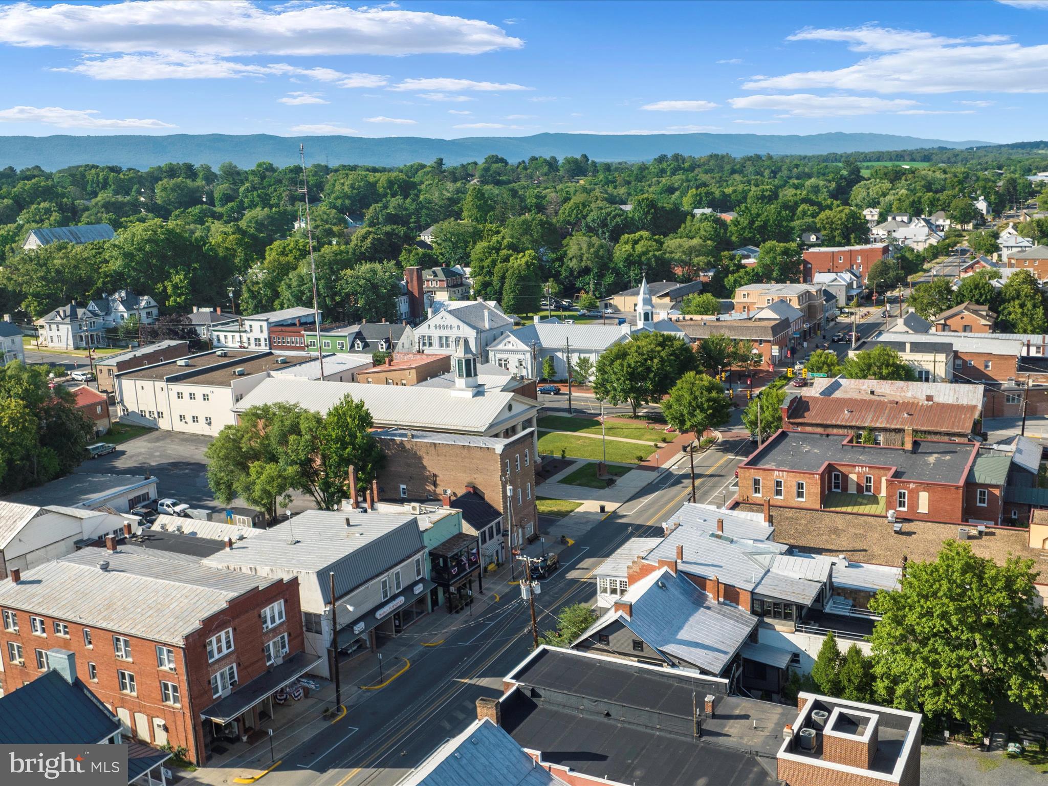 WOODSTOCK ACRES - Residential