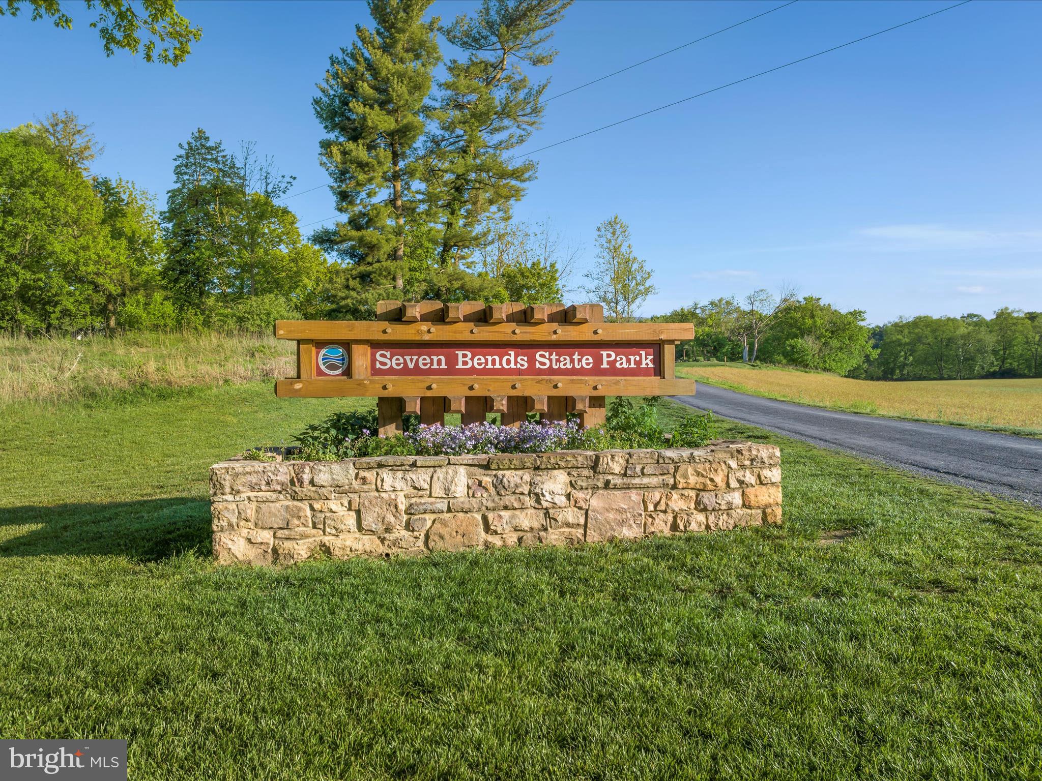 WOODSTOCK ACRES - Residential