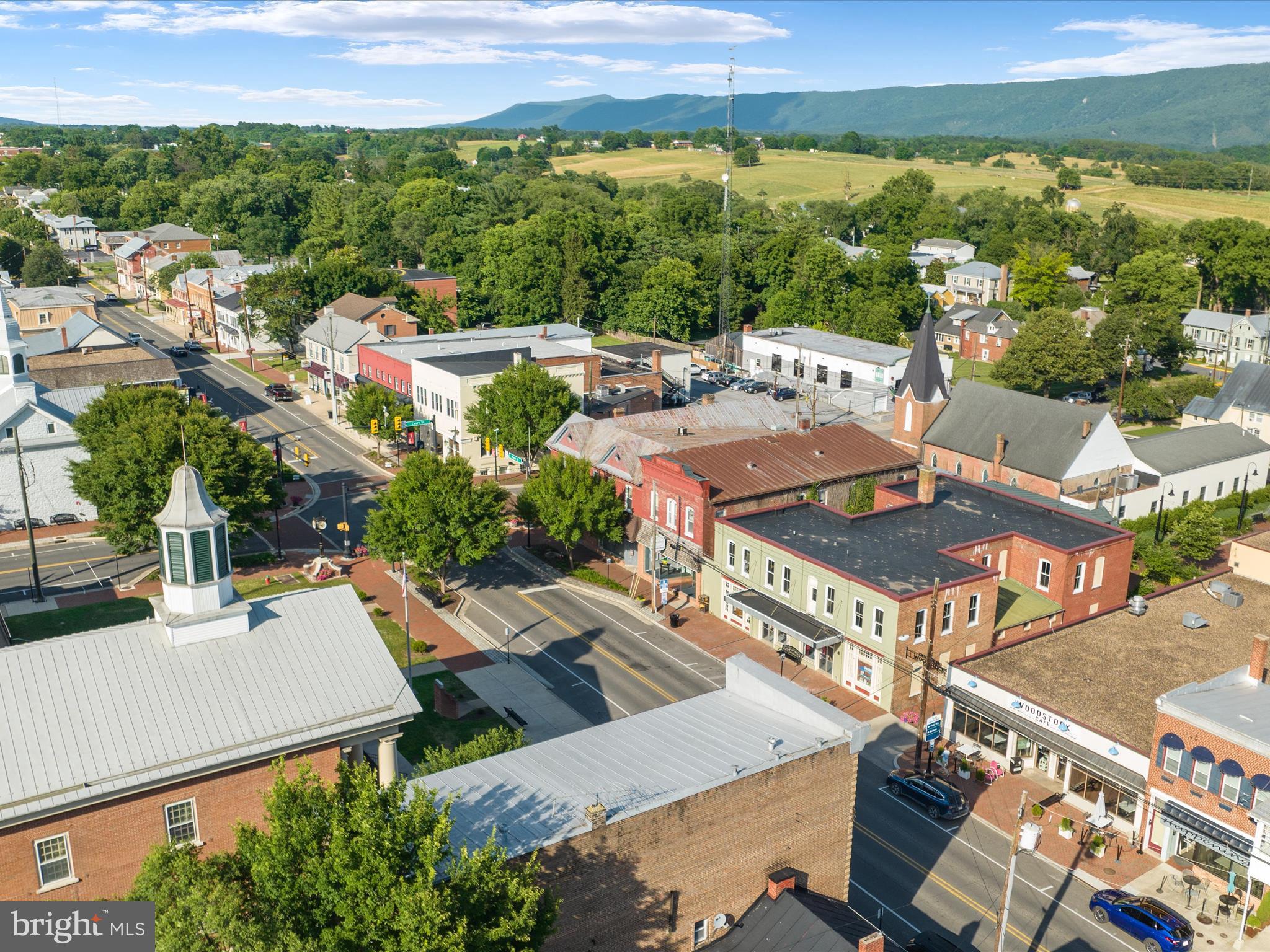 WOODSTOCK ACRES - Residential