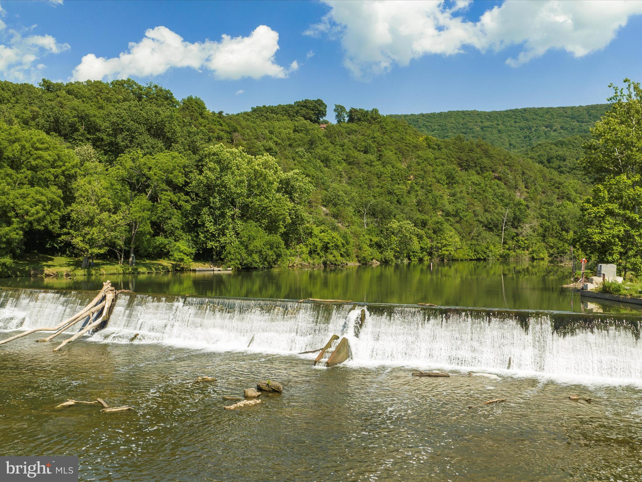 WOODSTOCK ACRES - Residential