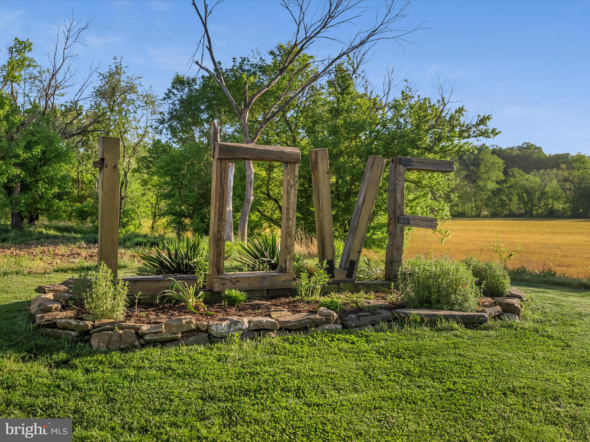 WOODSTOCK ACRES - Residential