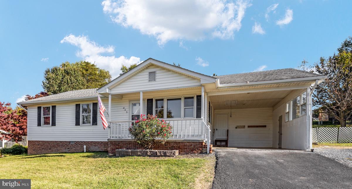 WOODSTOCK ACRES - Residential