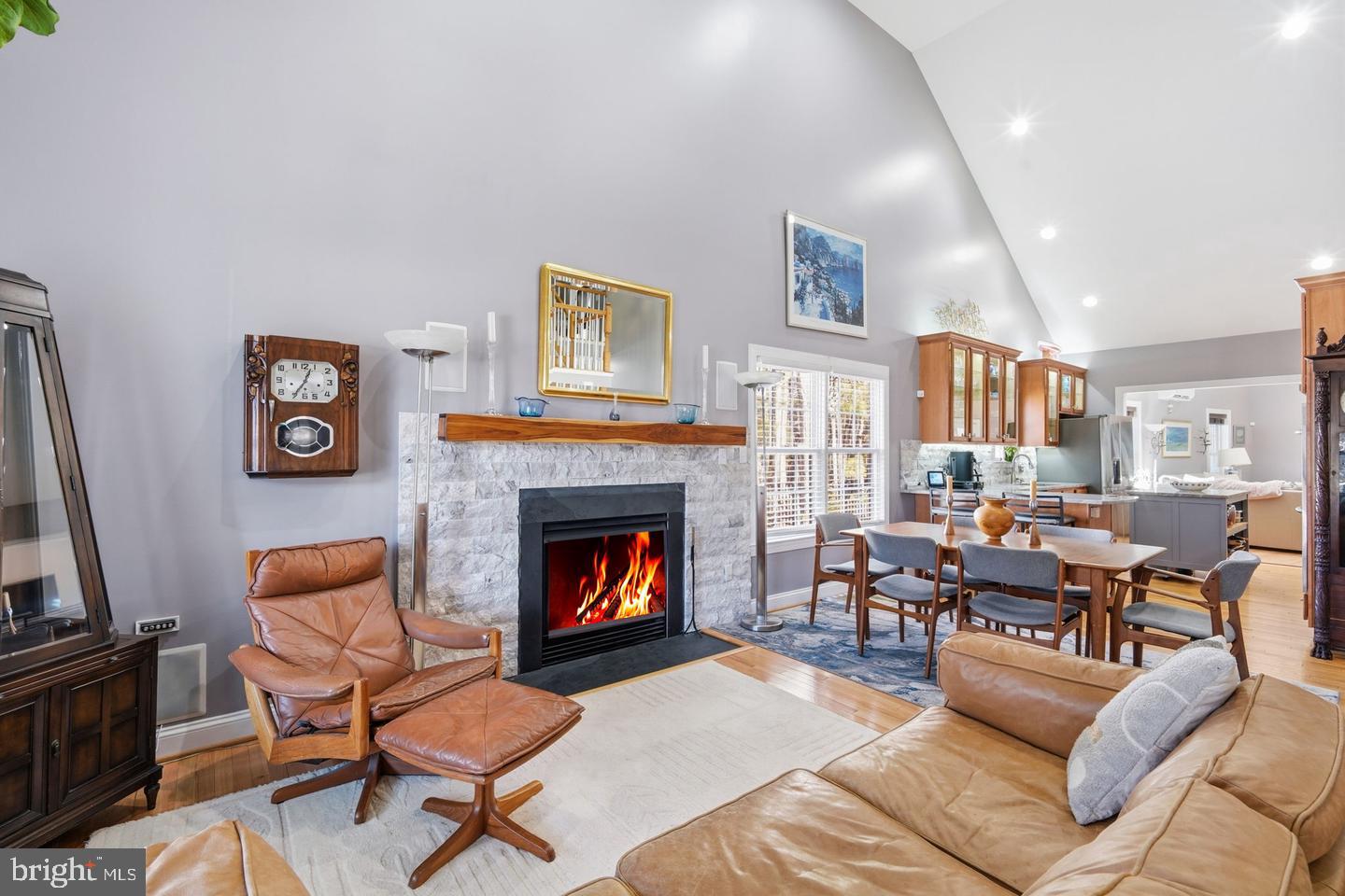 5807 BLUE CLAW COURT