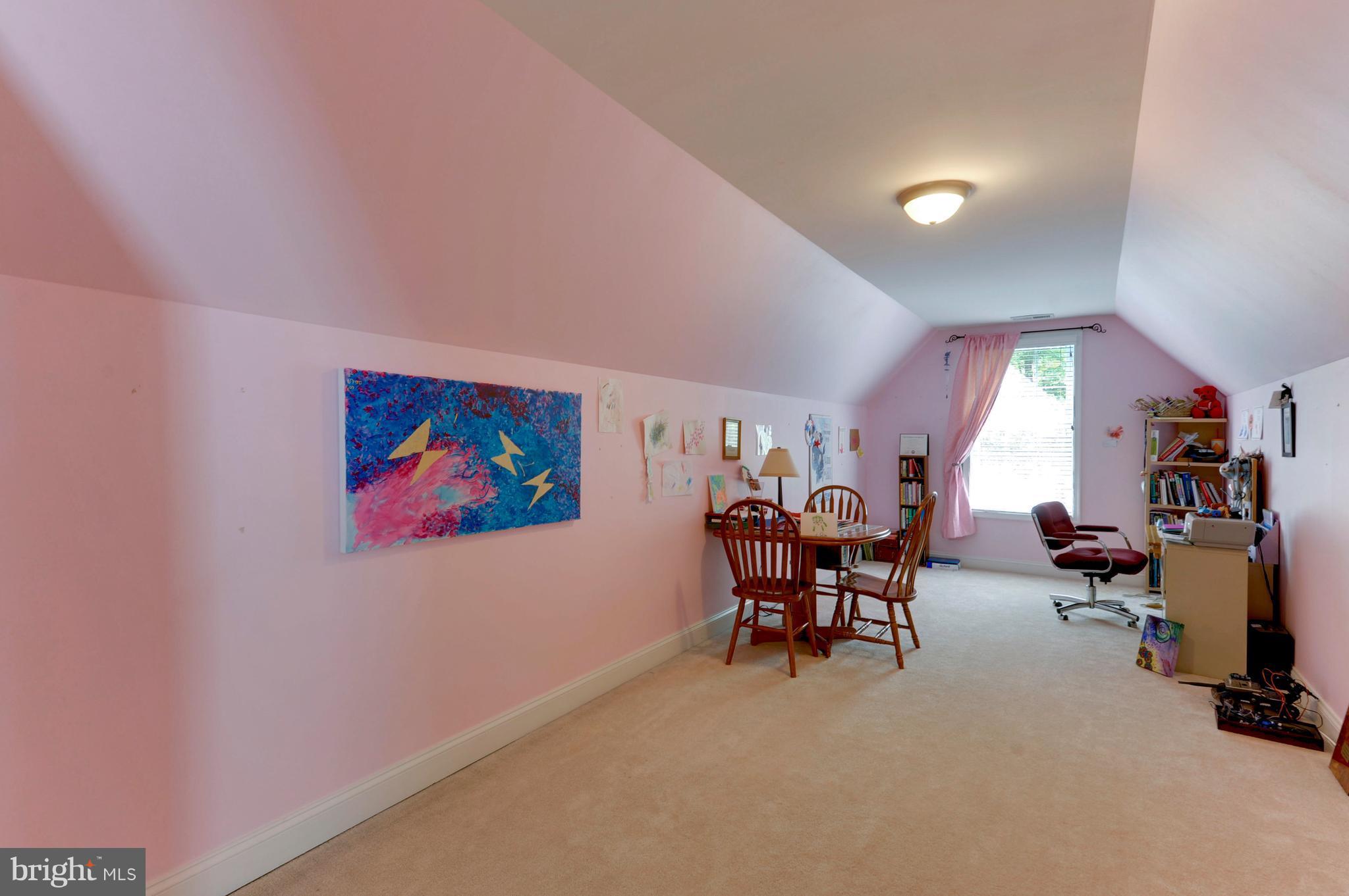 WHITE PLAINS - Residential