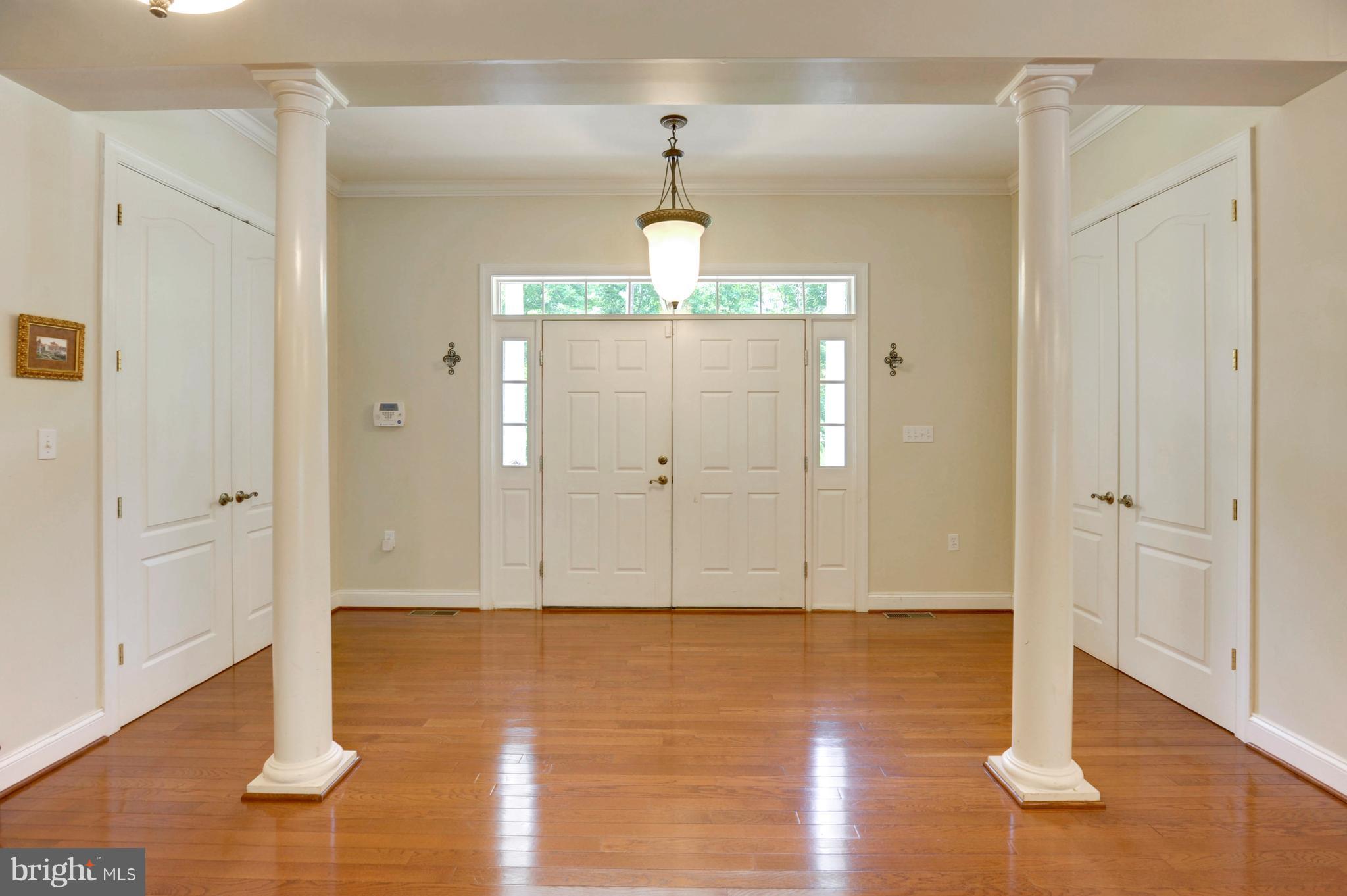 WHITE PLAINS - Residential