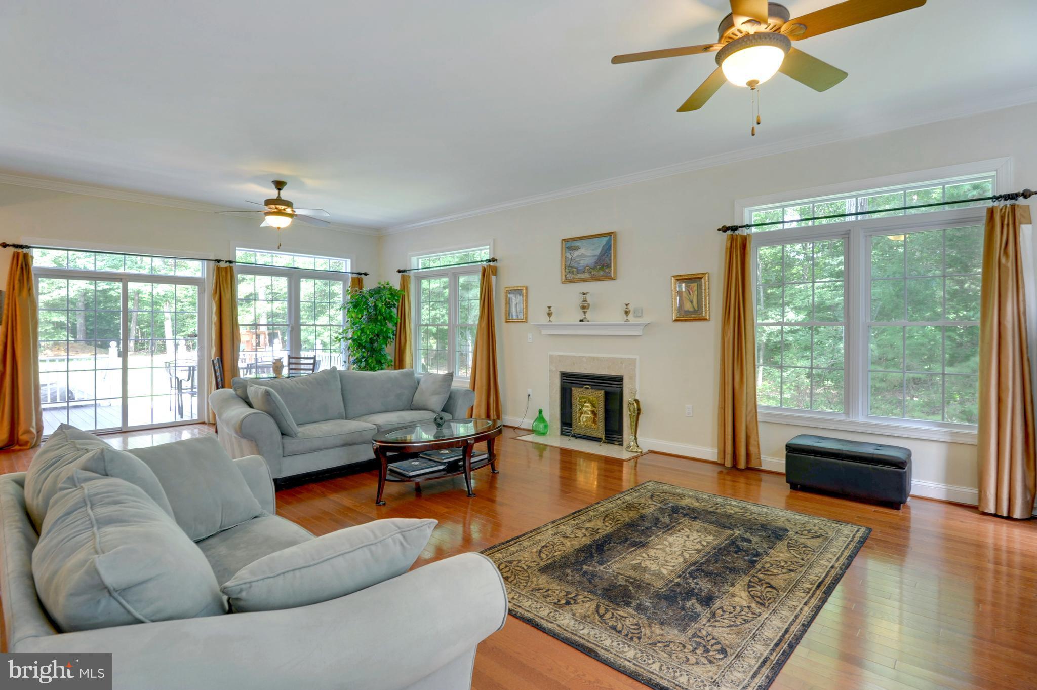 WHITE PLAINS - Residential