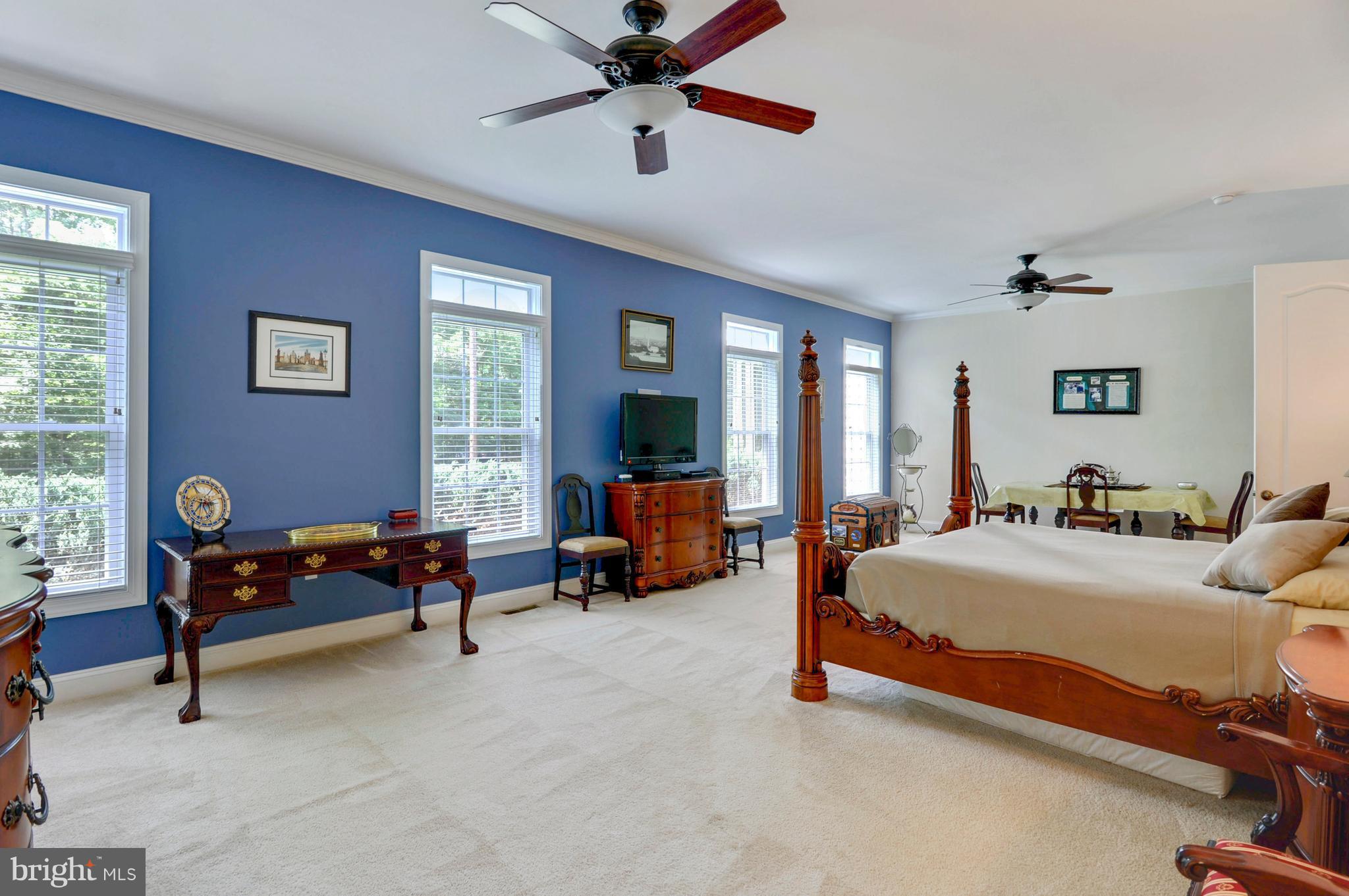 WHITE PLAINS - Residential