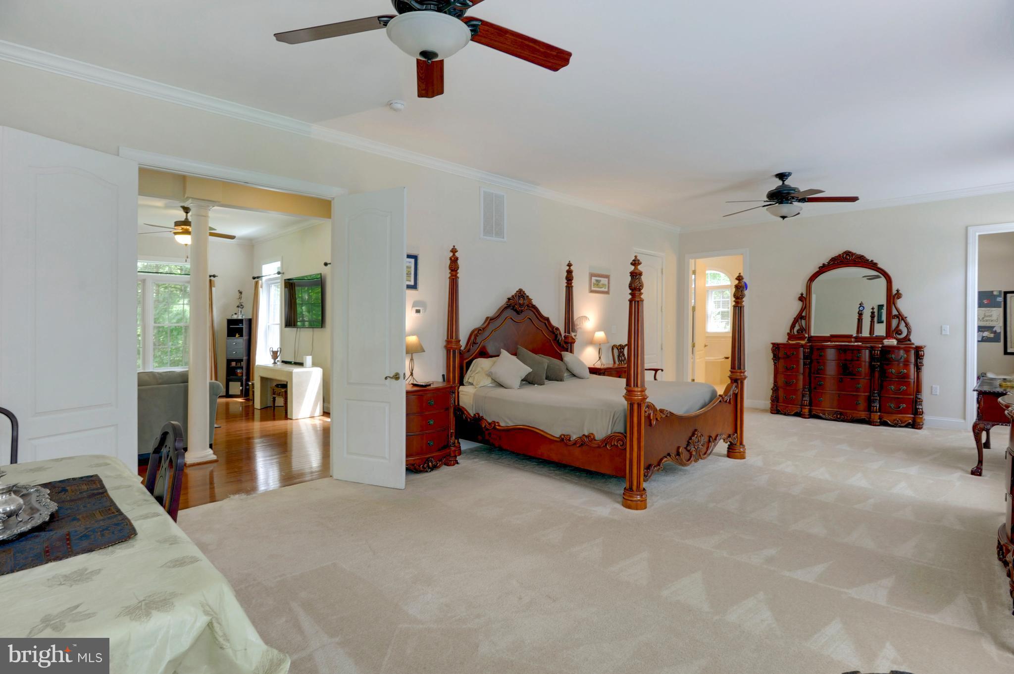 WHITE PLAINS - Residential