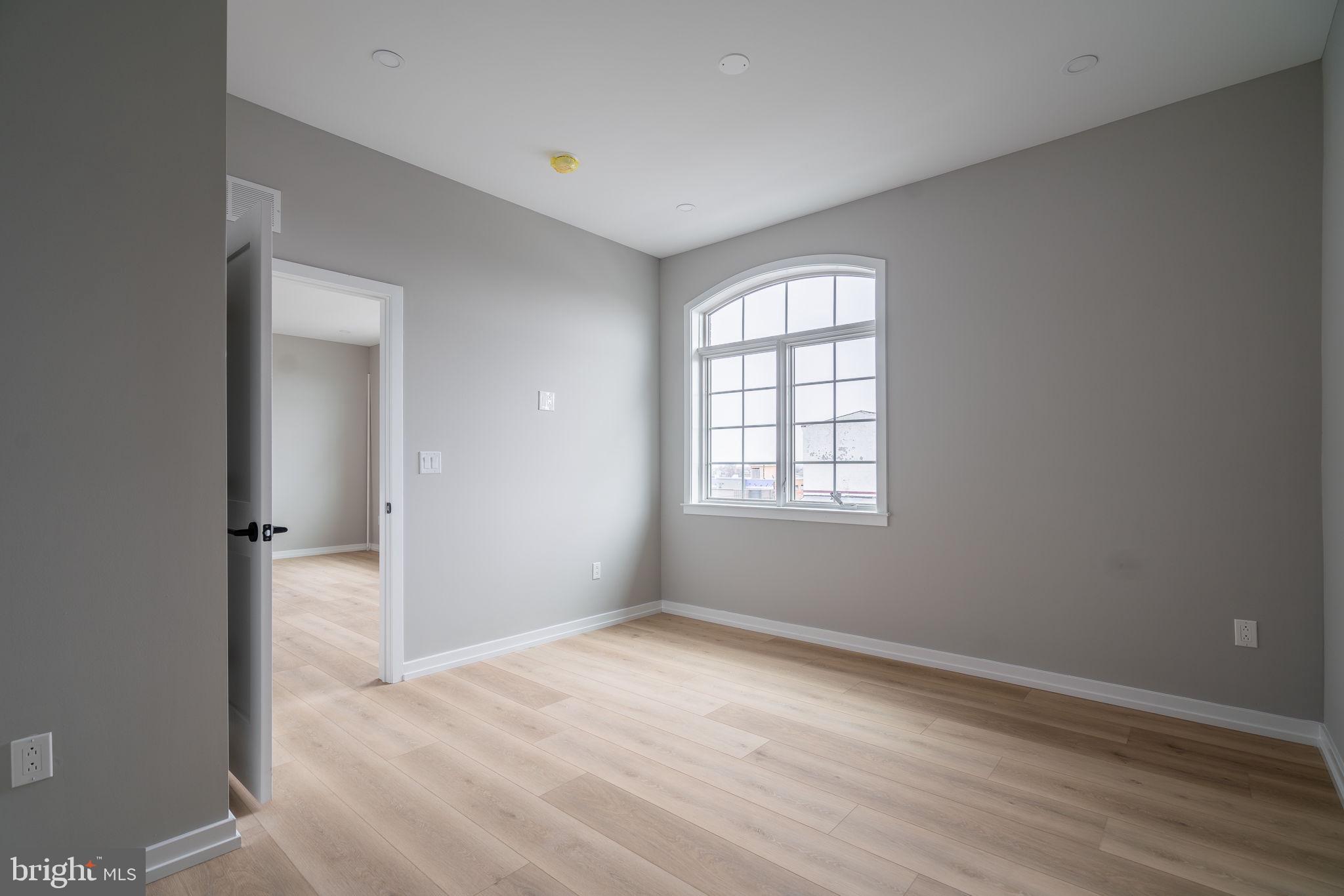 GRADUATE HOSPITAL - Residential Lease