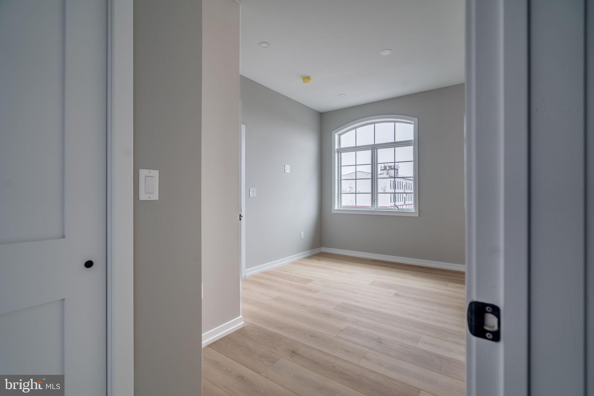 GRADUATE HOSPITAL - Residential Lease