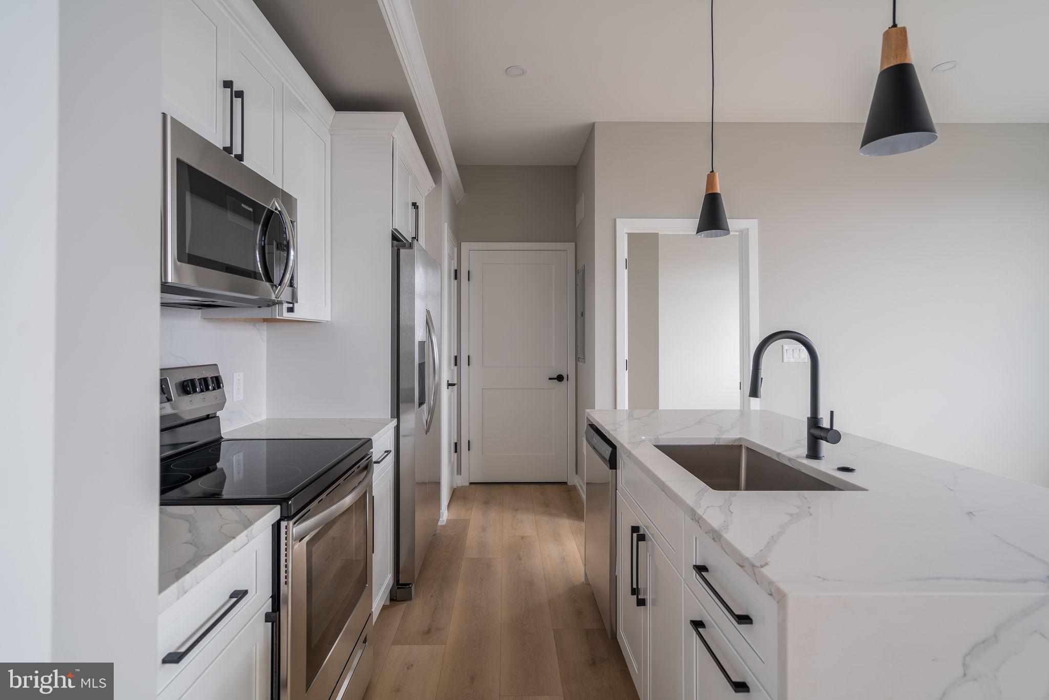 GRADUATE HOSPITAL - Residential Lease