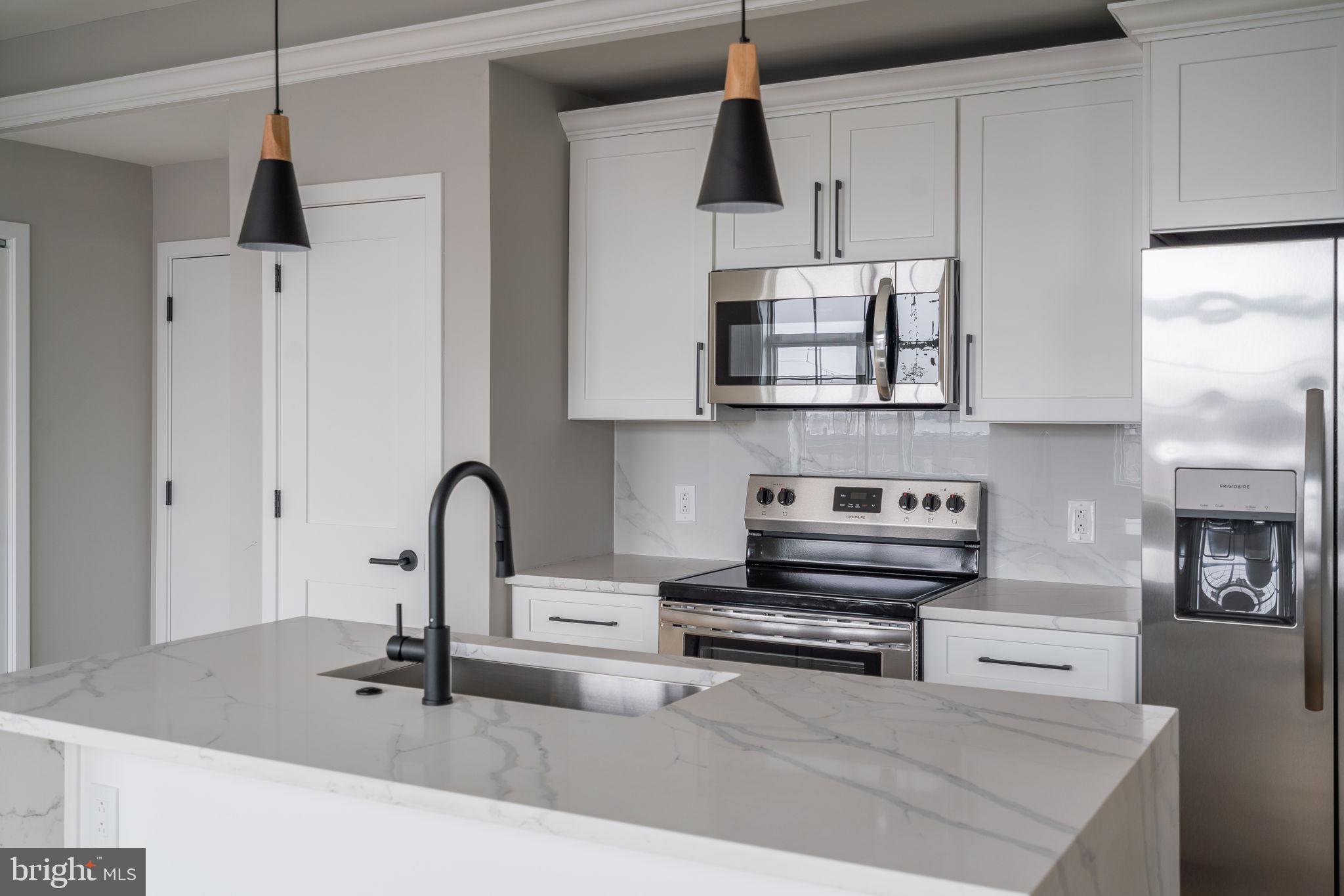 GRADUATE HOSPITAL - Residential Lease