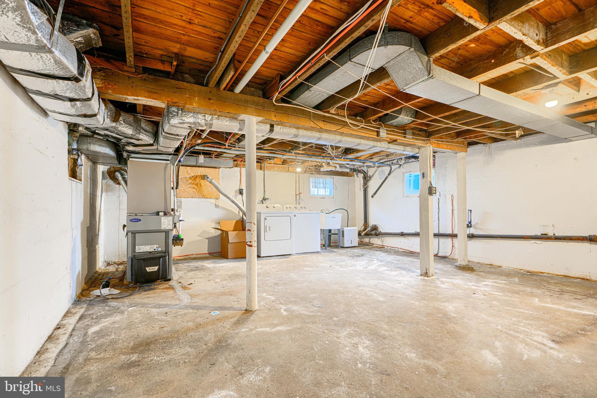 HILLENDALE PARK - Residential