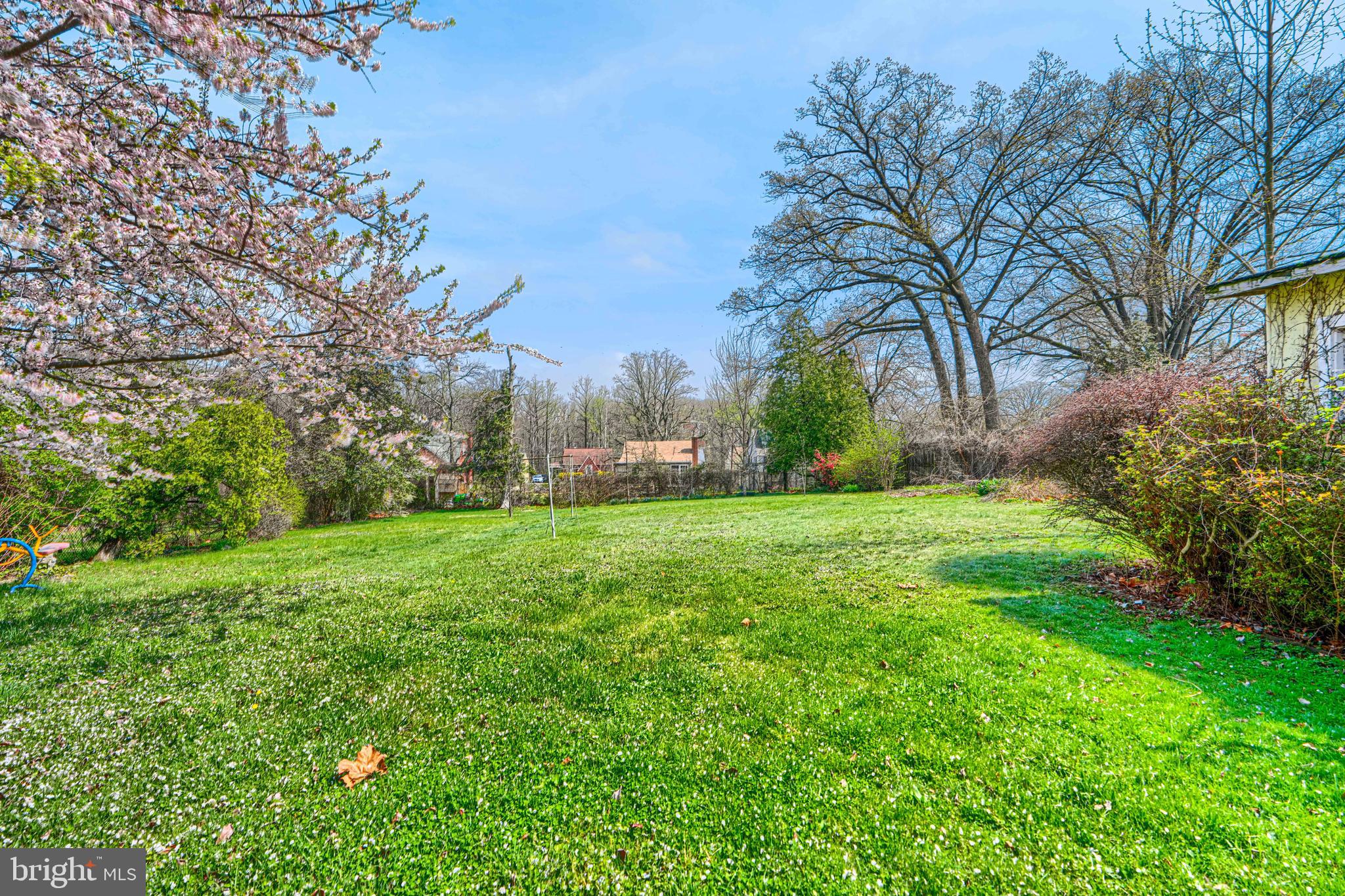 HILLENDALE PARK - Residential