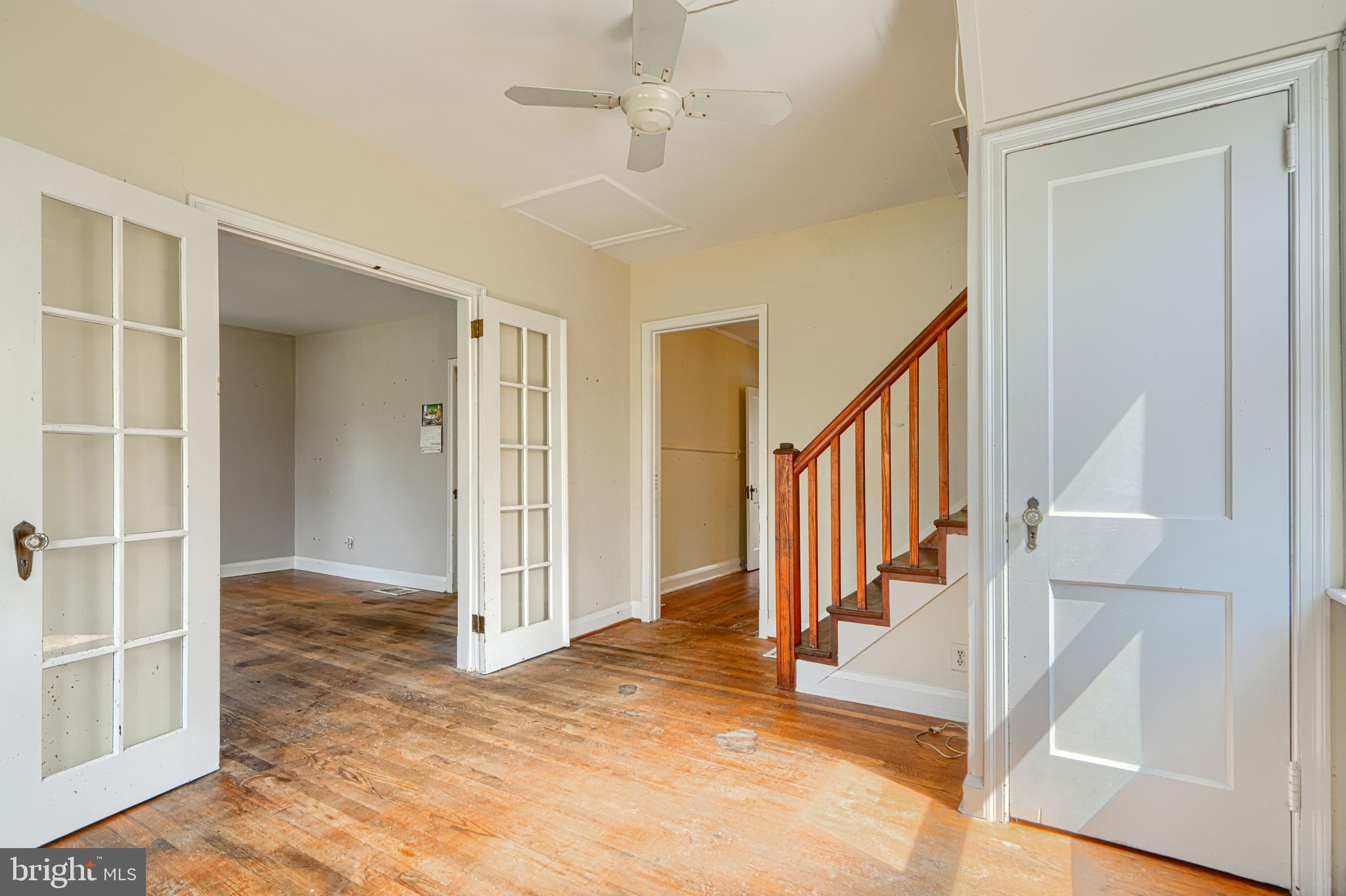 HILLENDALE PARK - Residential