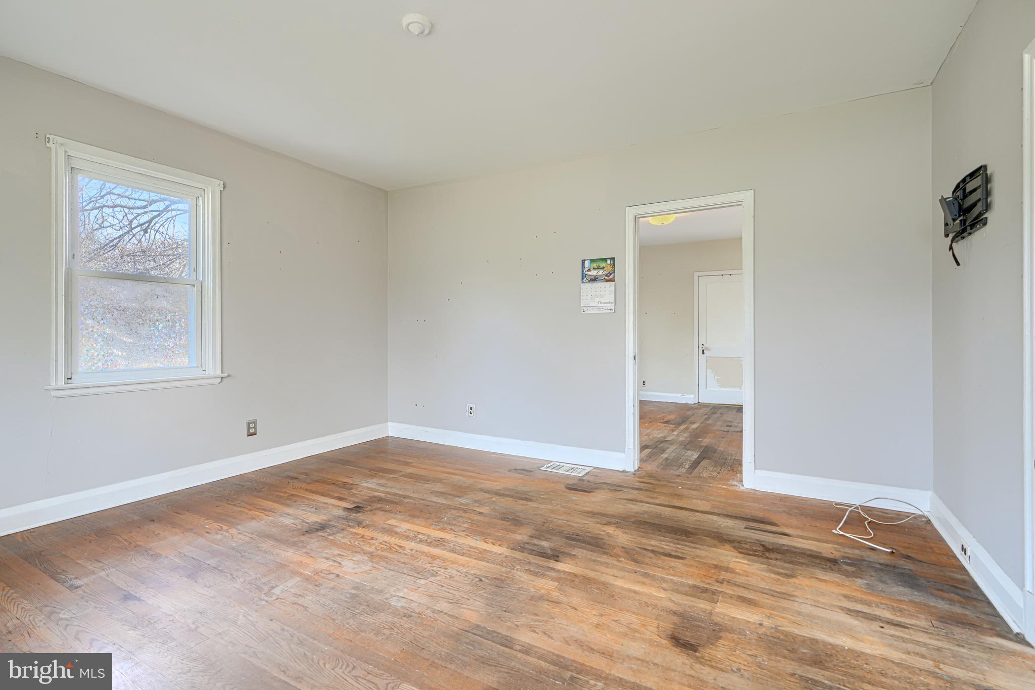 HILLENDALE PARK - Residential