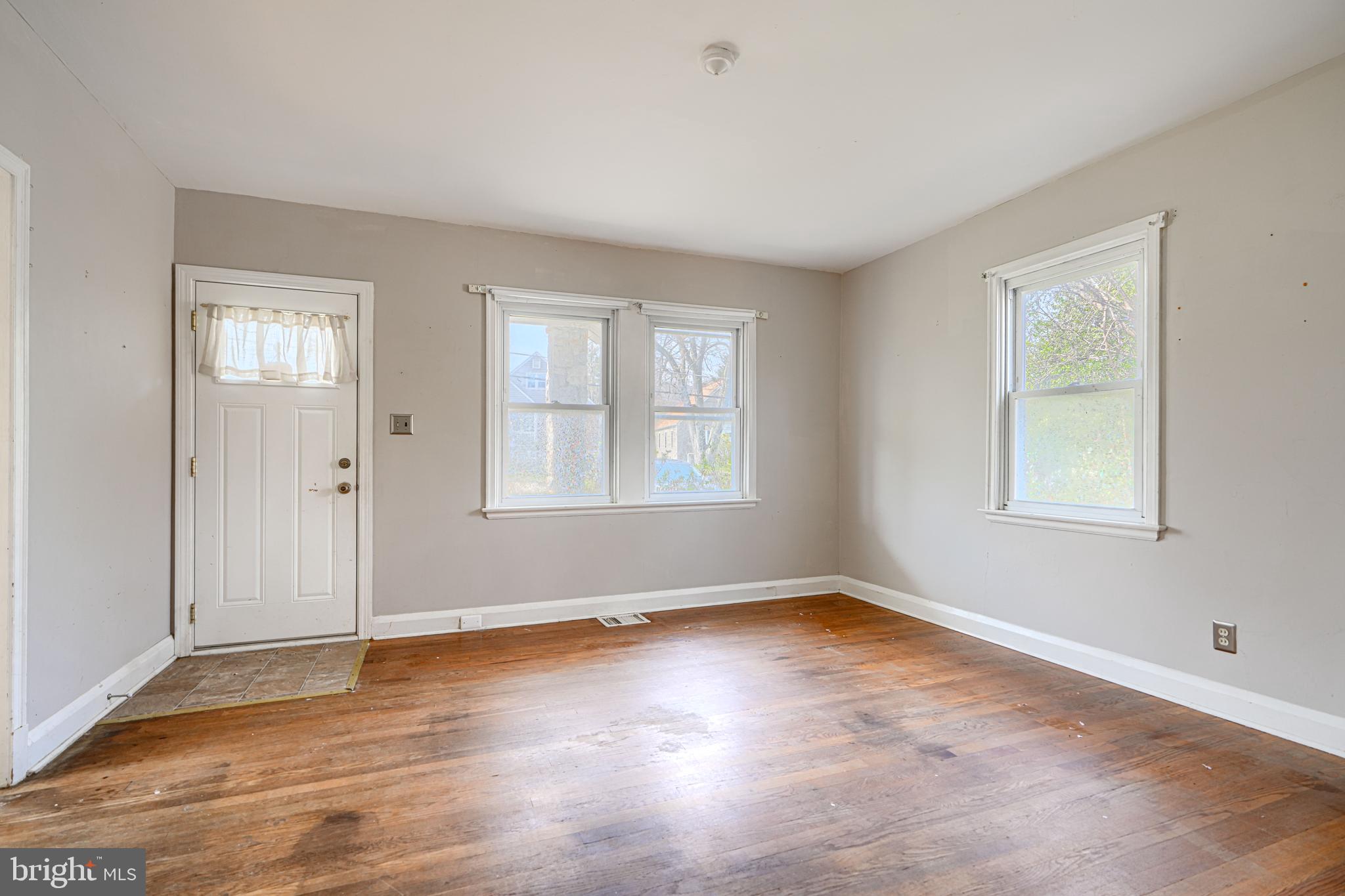 HILLENDALE PARK - Residential