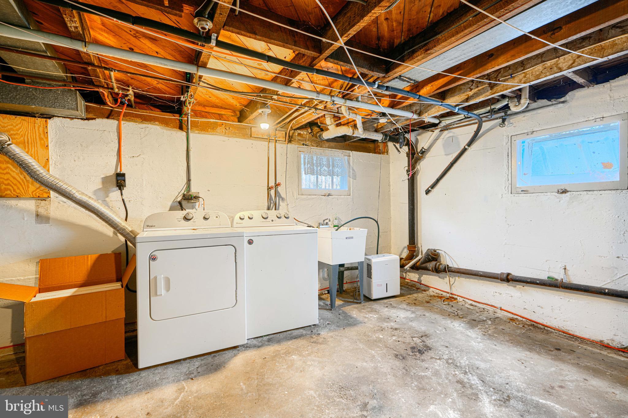 HILLENDALE PARK - Residential