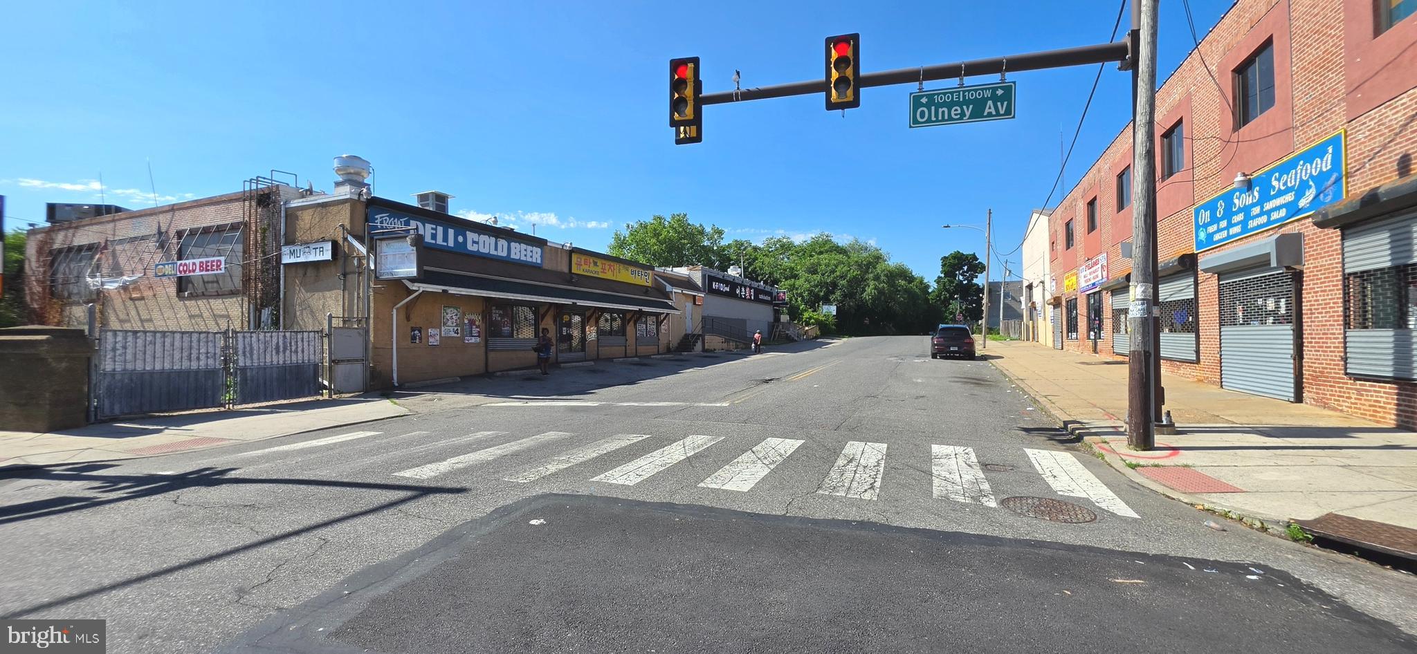 5501 N FRONT STREET 00