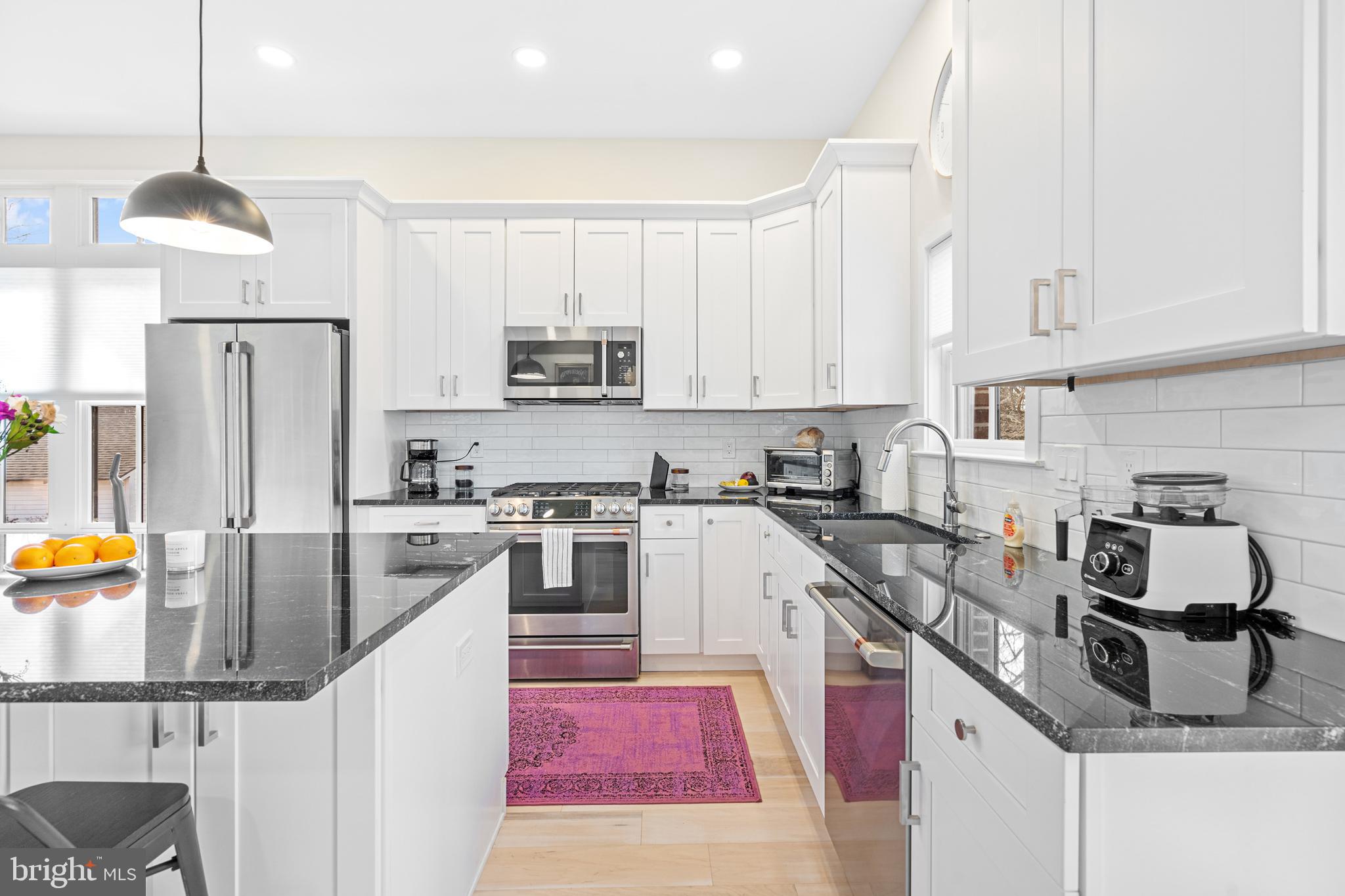 NEWTOWN ESTATES - Residential