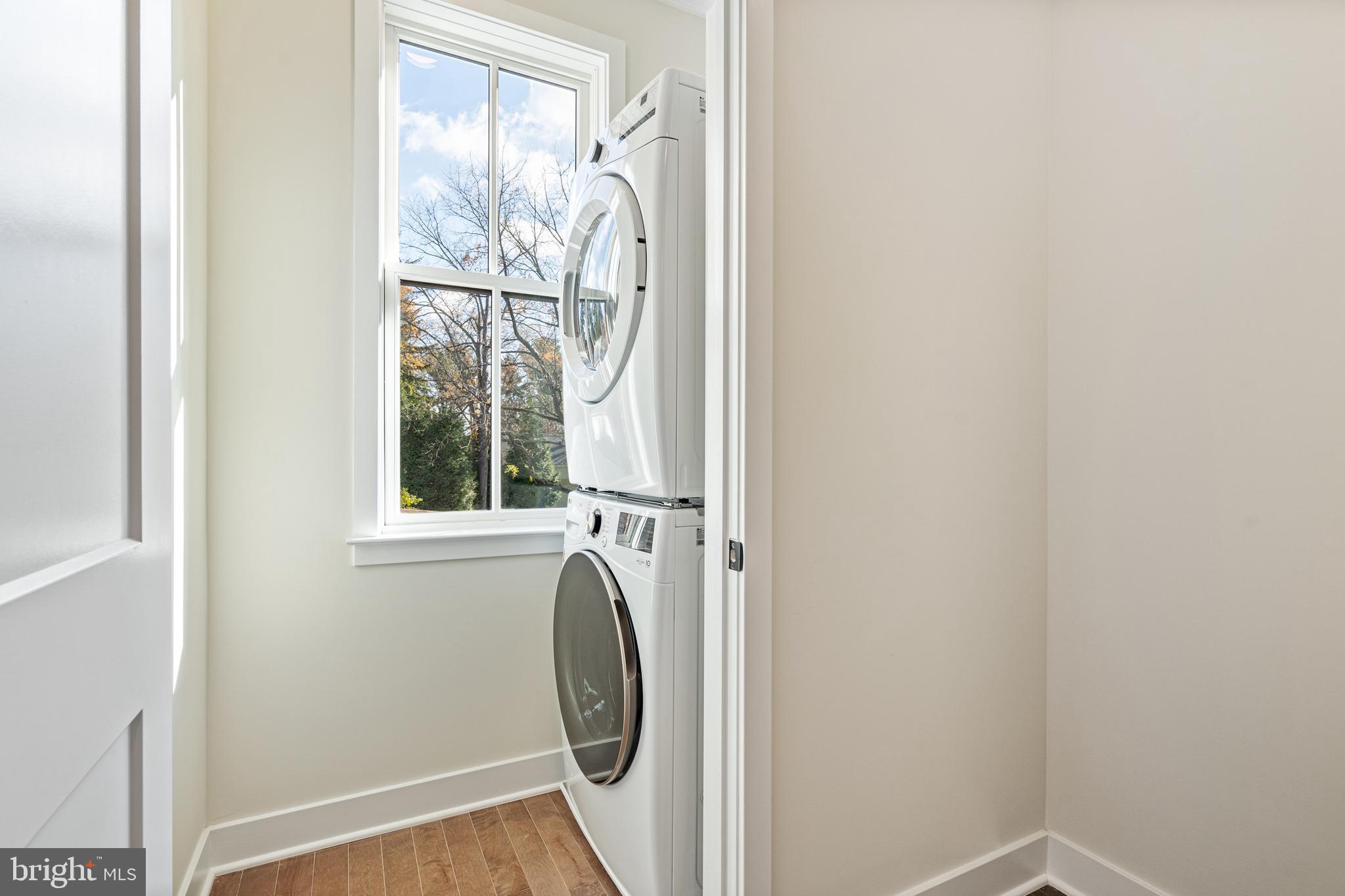 NEWTOWN ESTATES - Residential