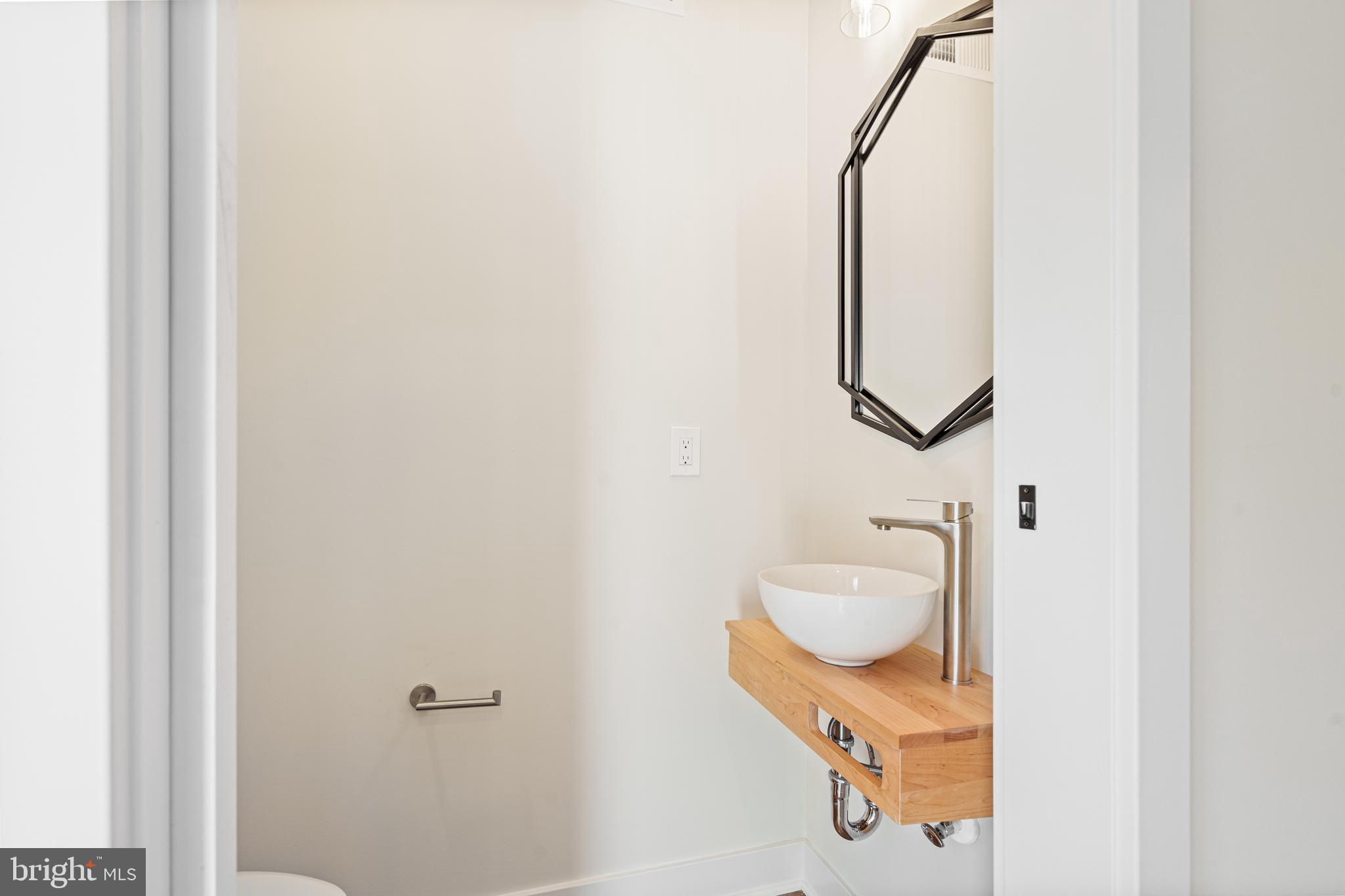 NEWTOWN ESTATES - Residential