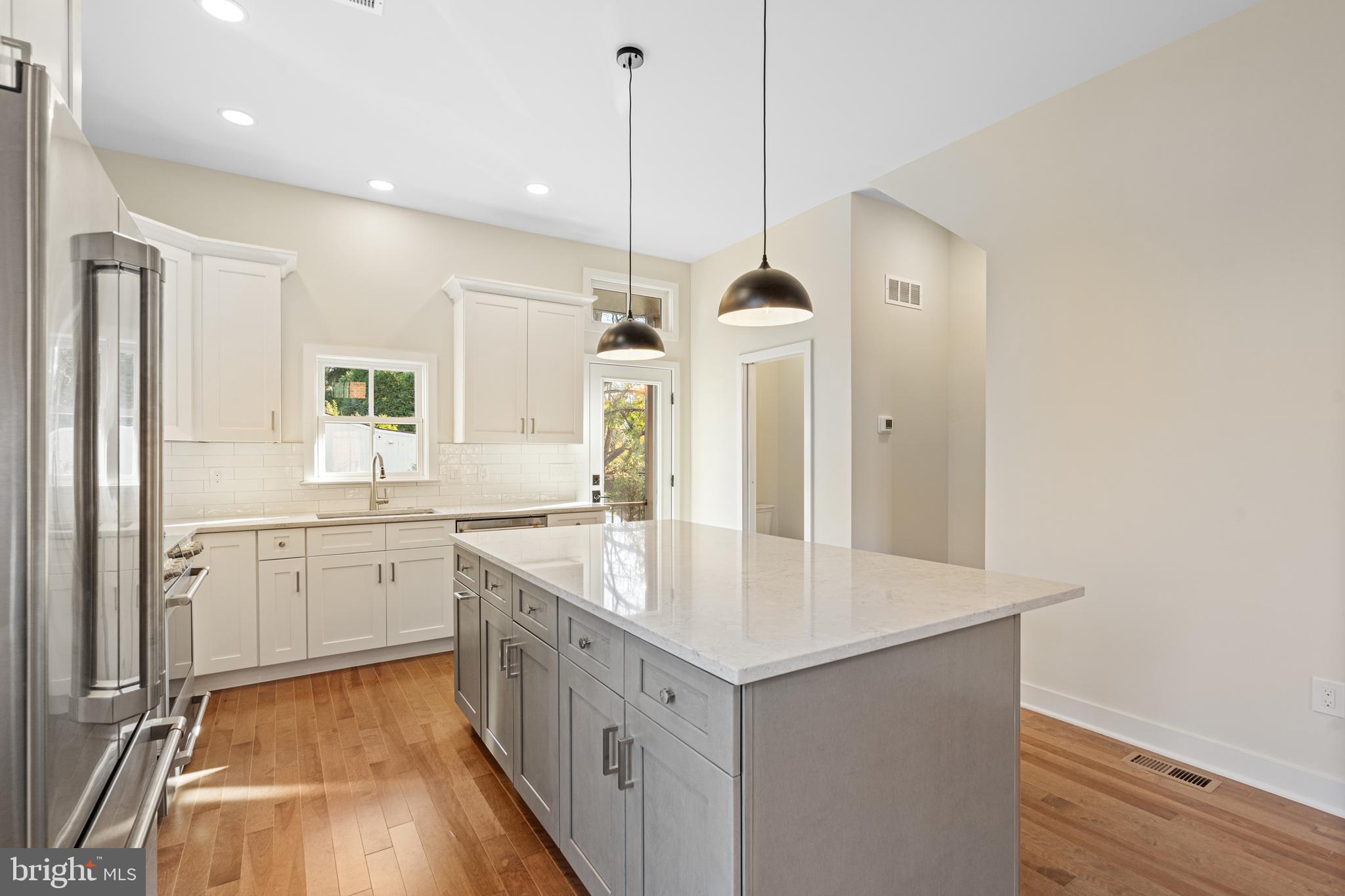 NEWTOWN ESTATES - Residential