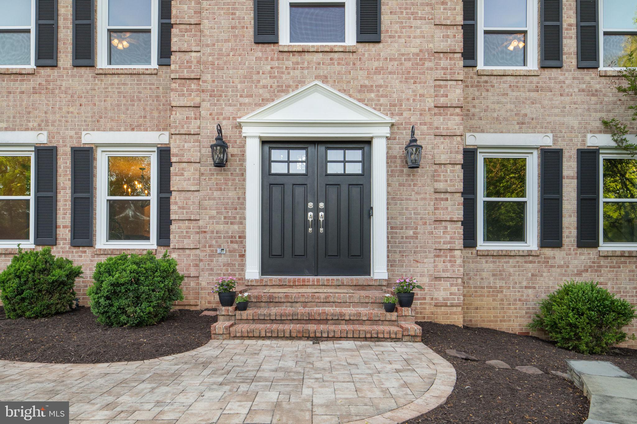 5604 MARY FAIRFAX COURT