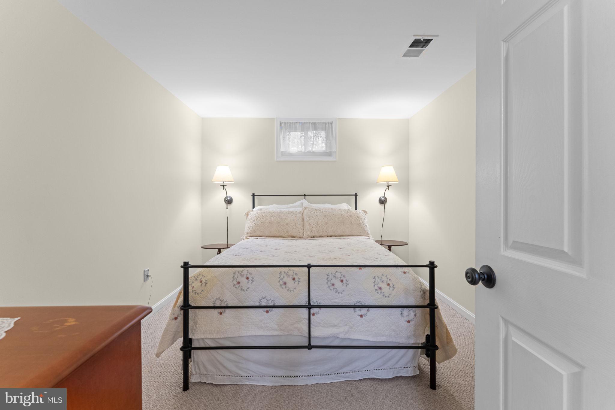 BARTON PLACE - Residential