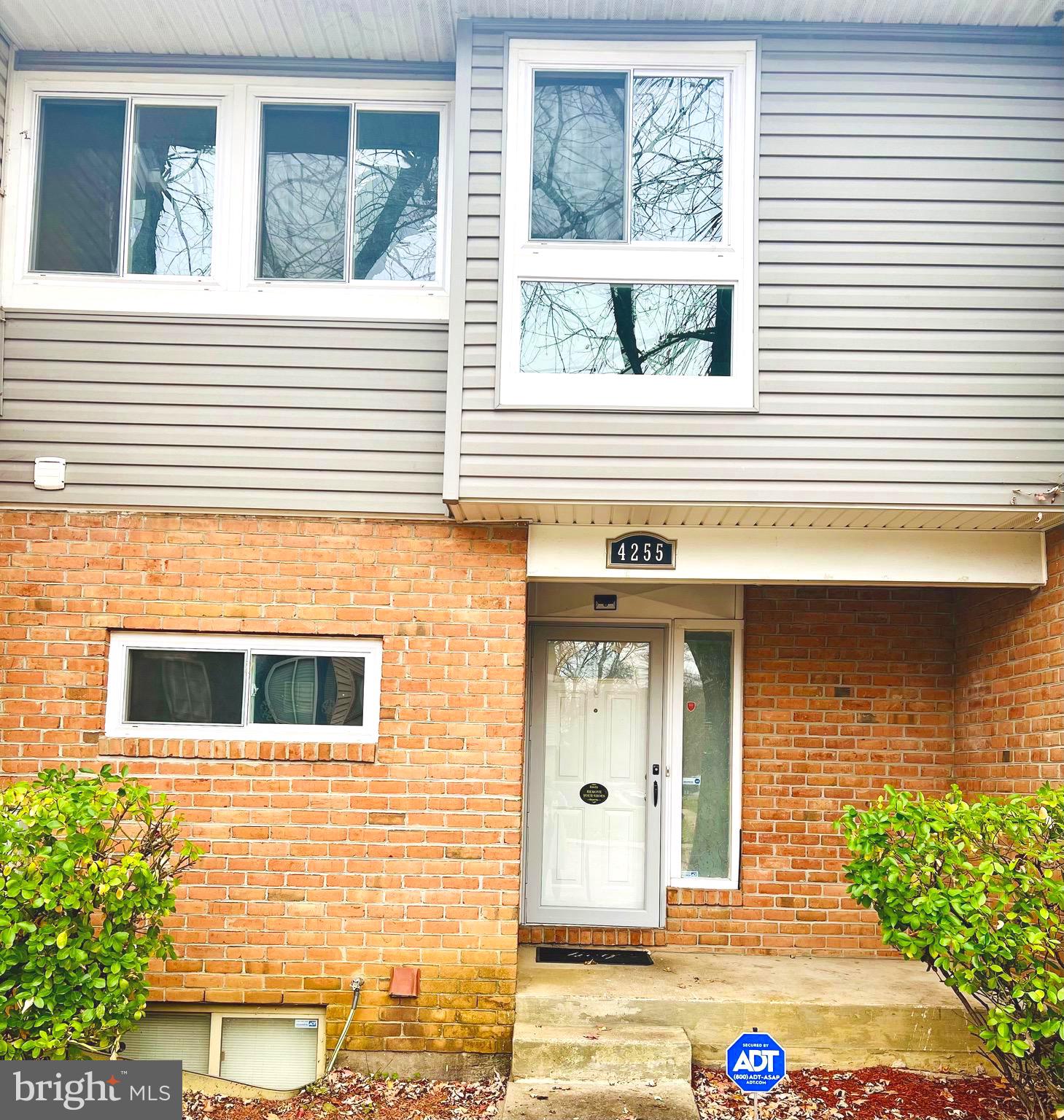 TWELVE TREES - Residential