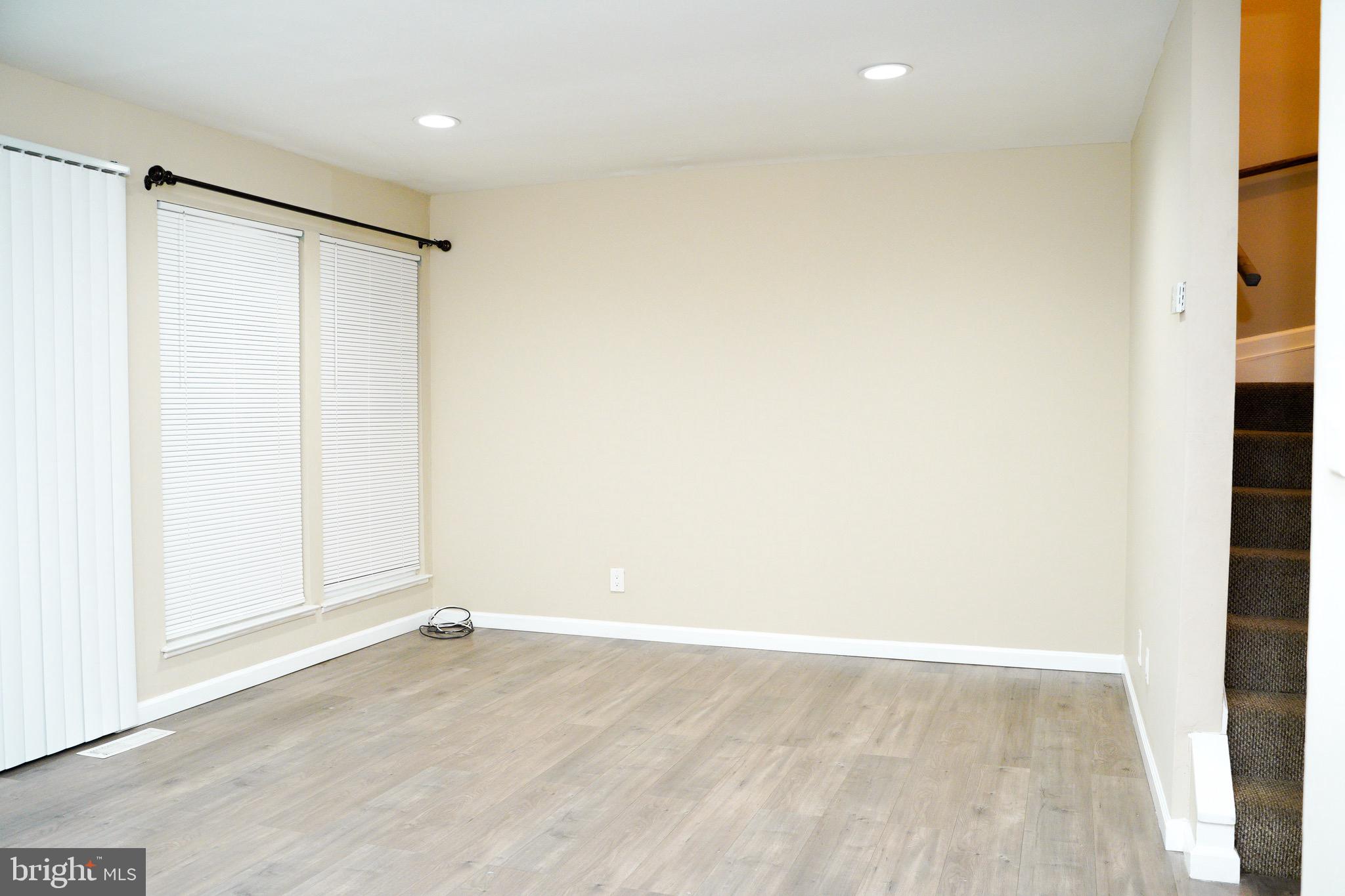 TWELVE TREES - Residential