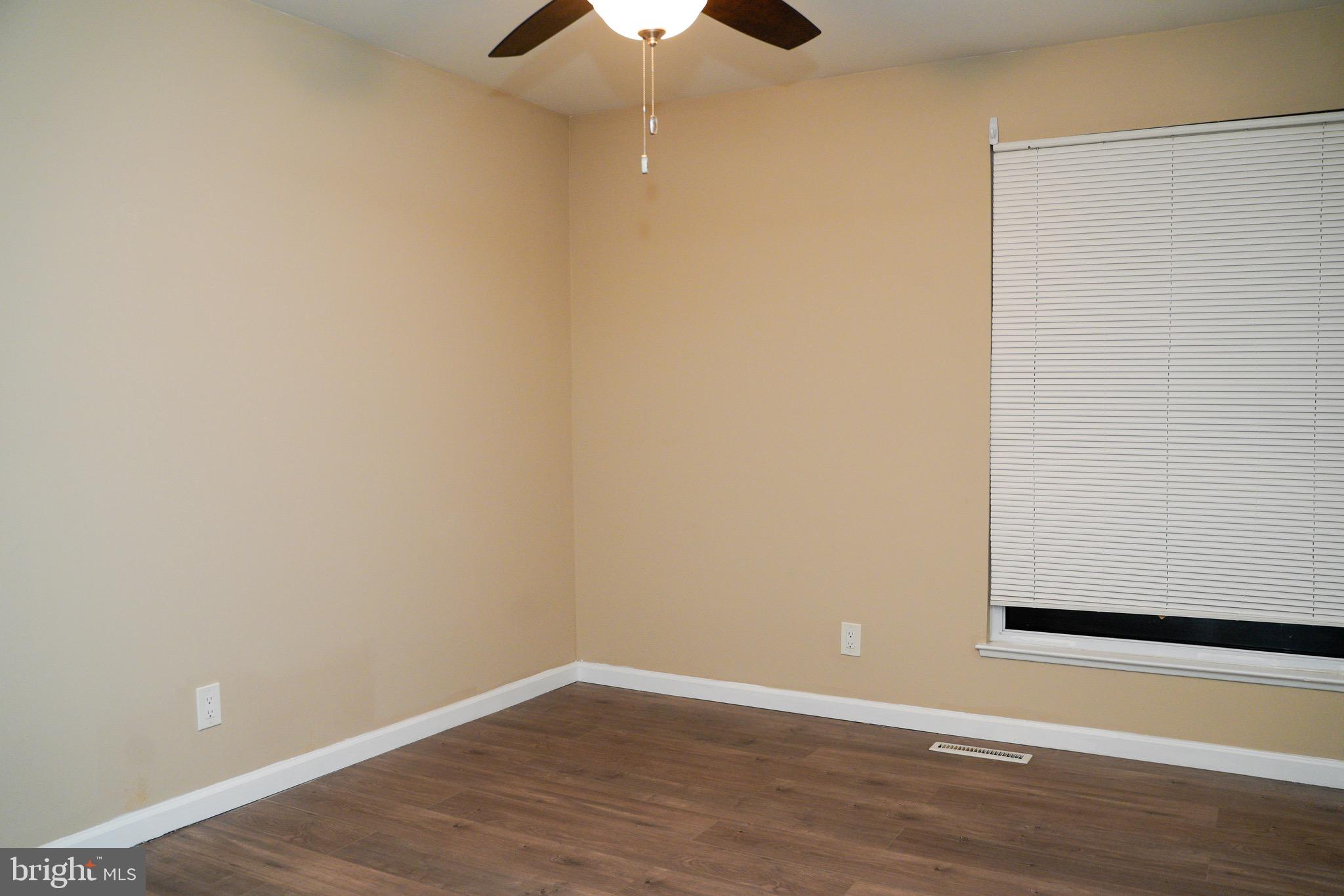 TWELVE TREES - Residential