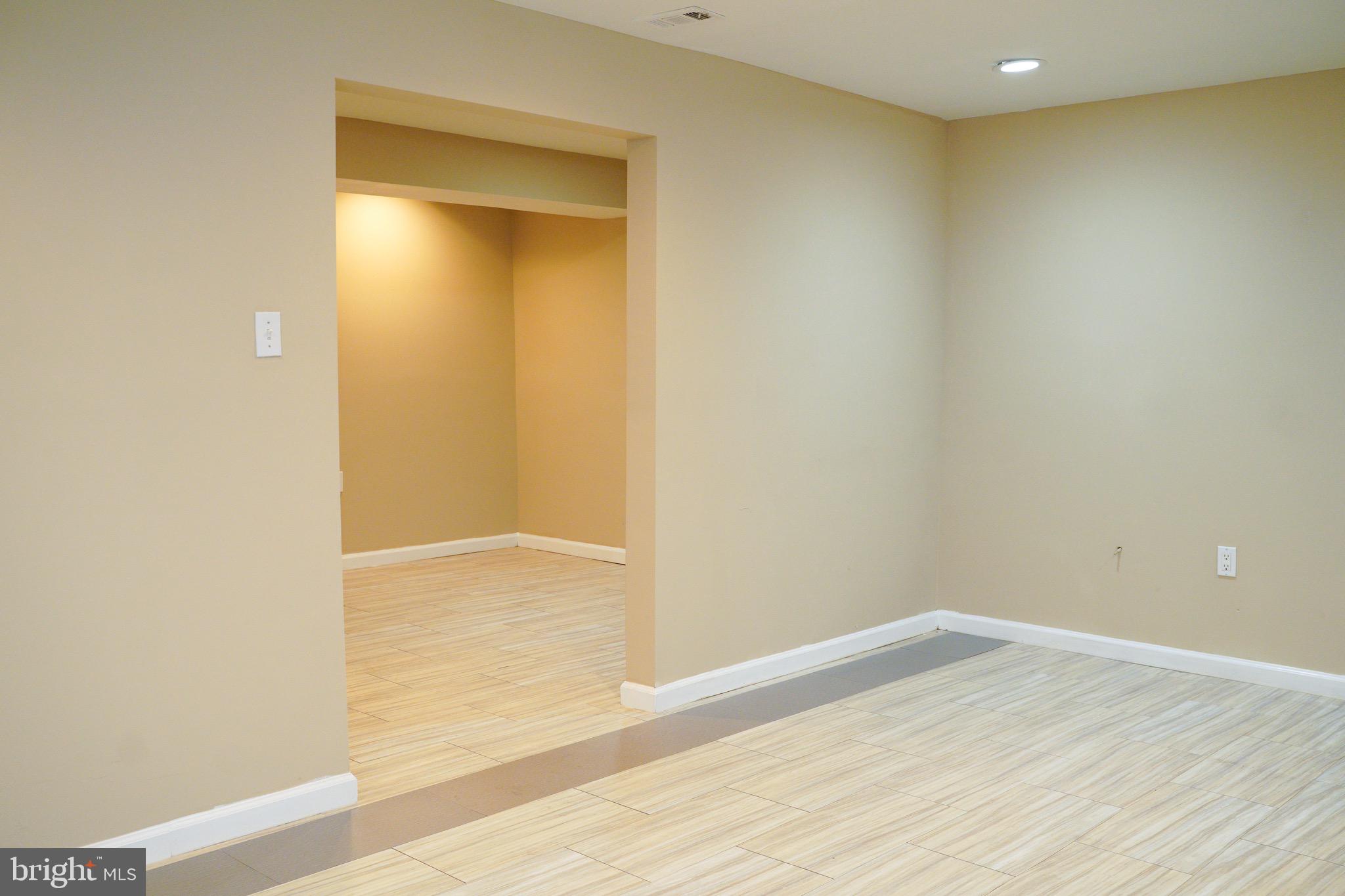 TWELVE TREES - Residential