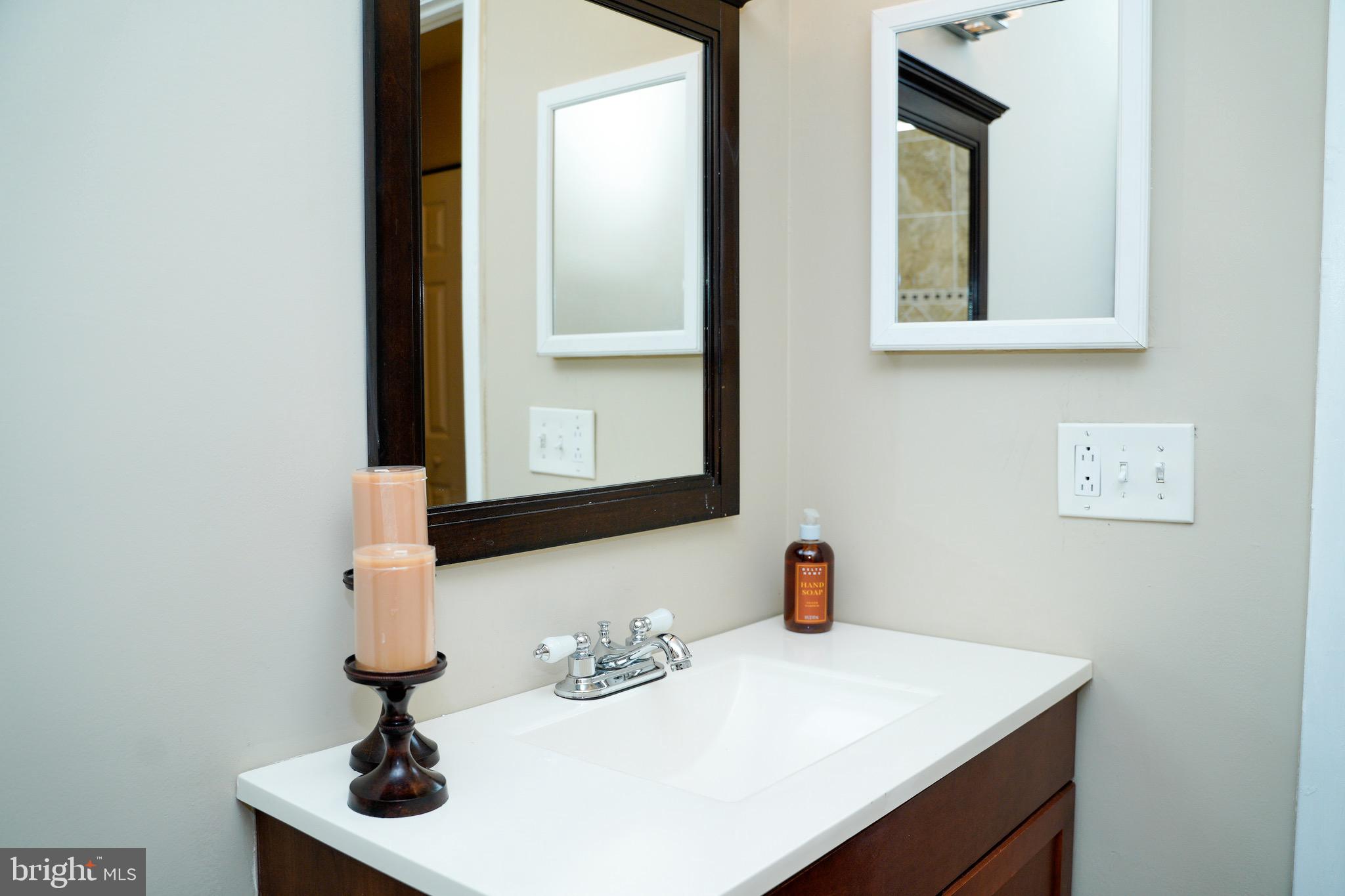 TWELVE TREES - Residential