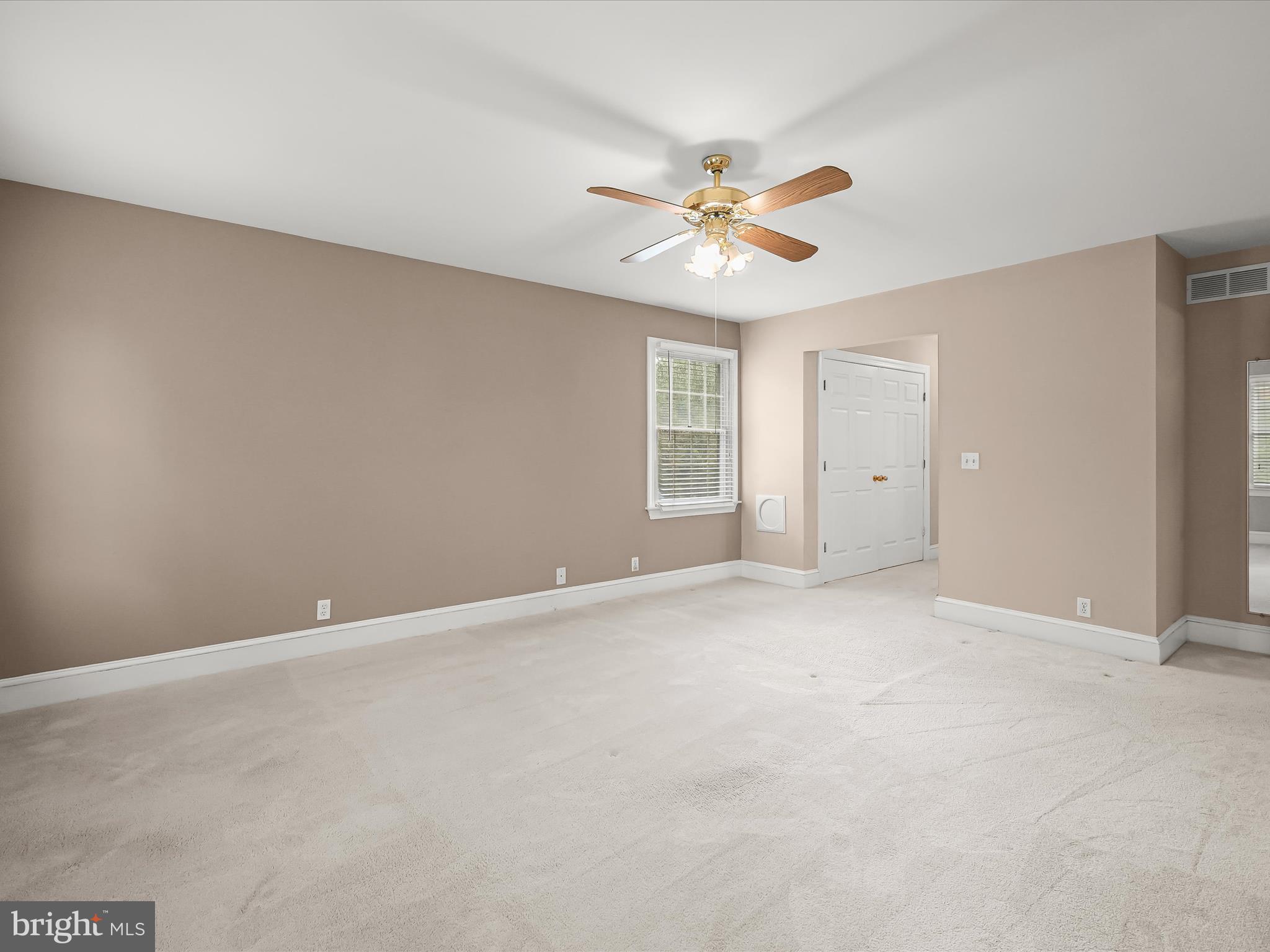 SUMMIT PARK - Residential